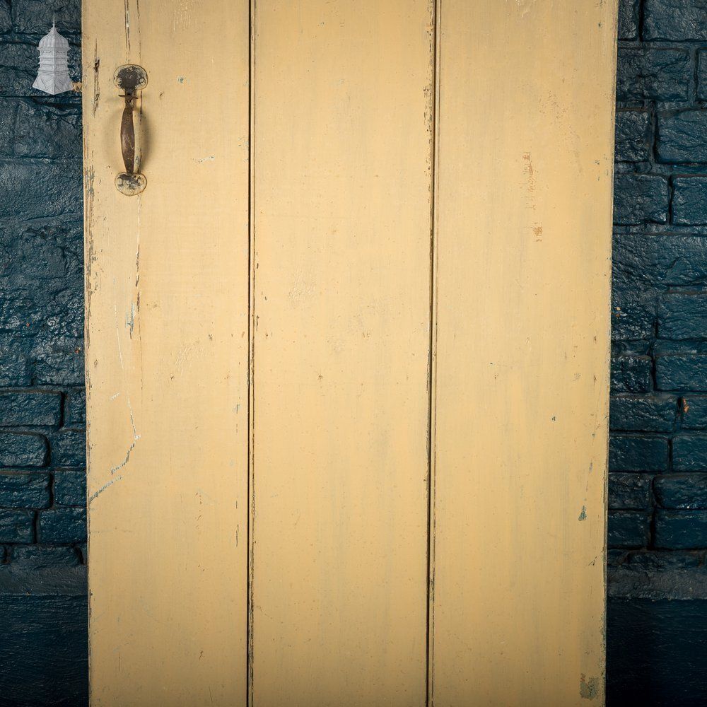 photo buy Reclaimed 3 Plank Door – Distressed Cream Paint