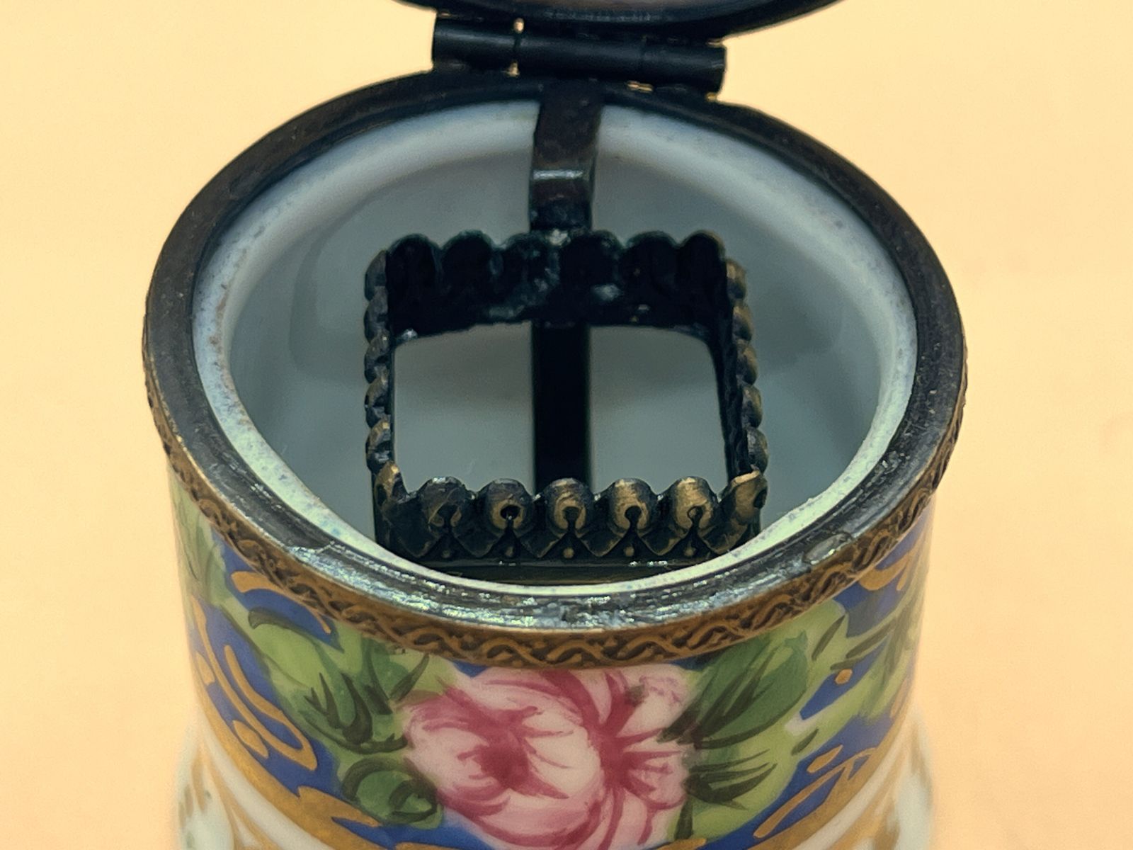 Limoges Porcelain France Perfume Box With Internal Frame And Green Glass Perfume Bottle. photo 75.0