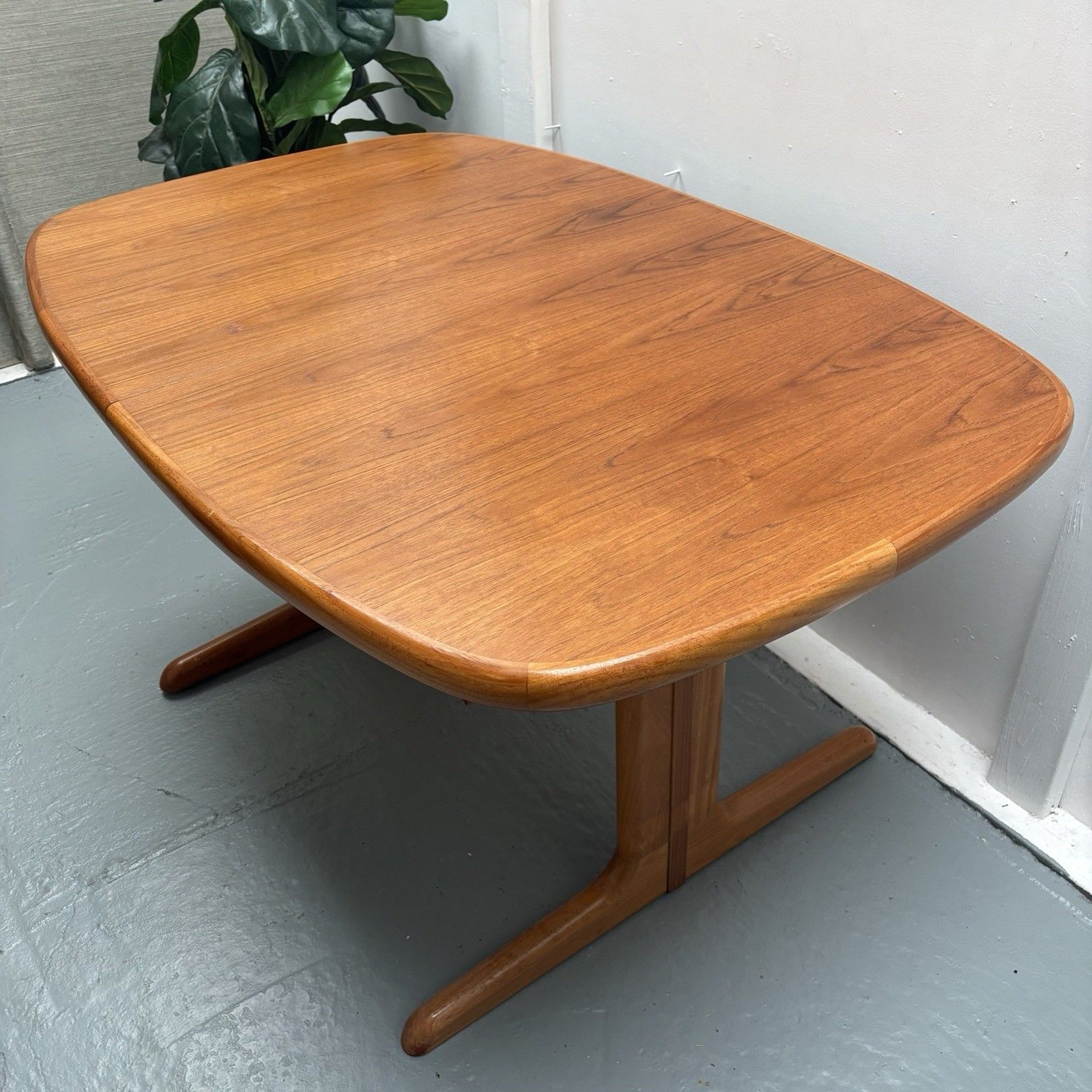 Skovby Danish Mid Century Modern Teak Extendable Oval Table Model Sm15 photo vinterior