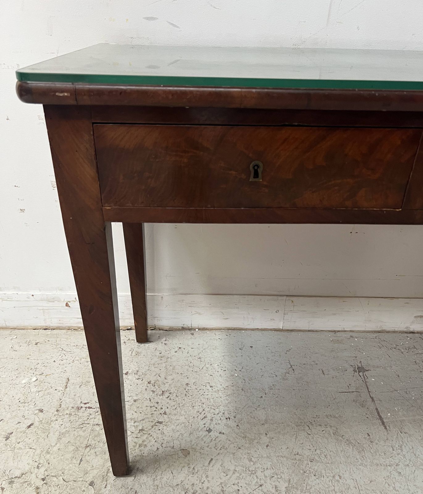 photo furniture Louis XVI Style Desk In Mahogany And Veneer, 19th Century