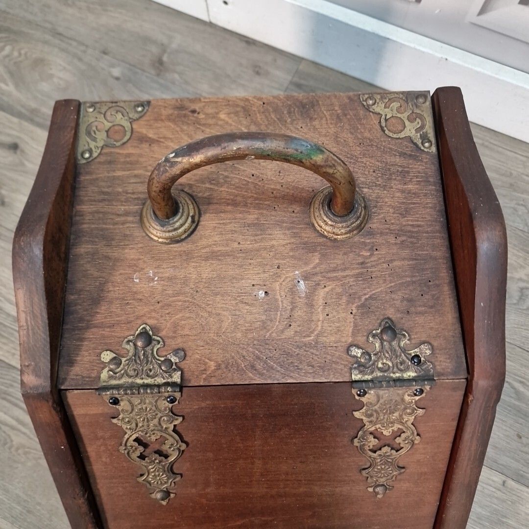 photo furniture Antique Coal Scuttle   Mahogany Brass Mounted   Fireside Box Fire Log Storage