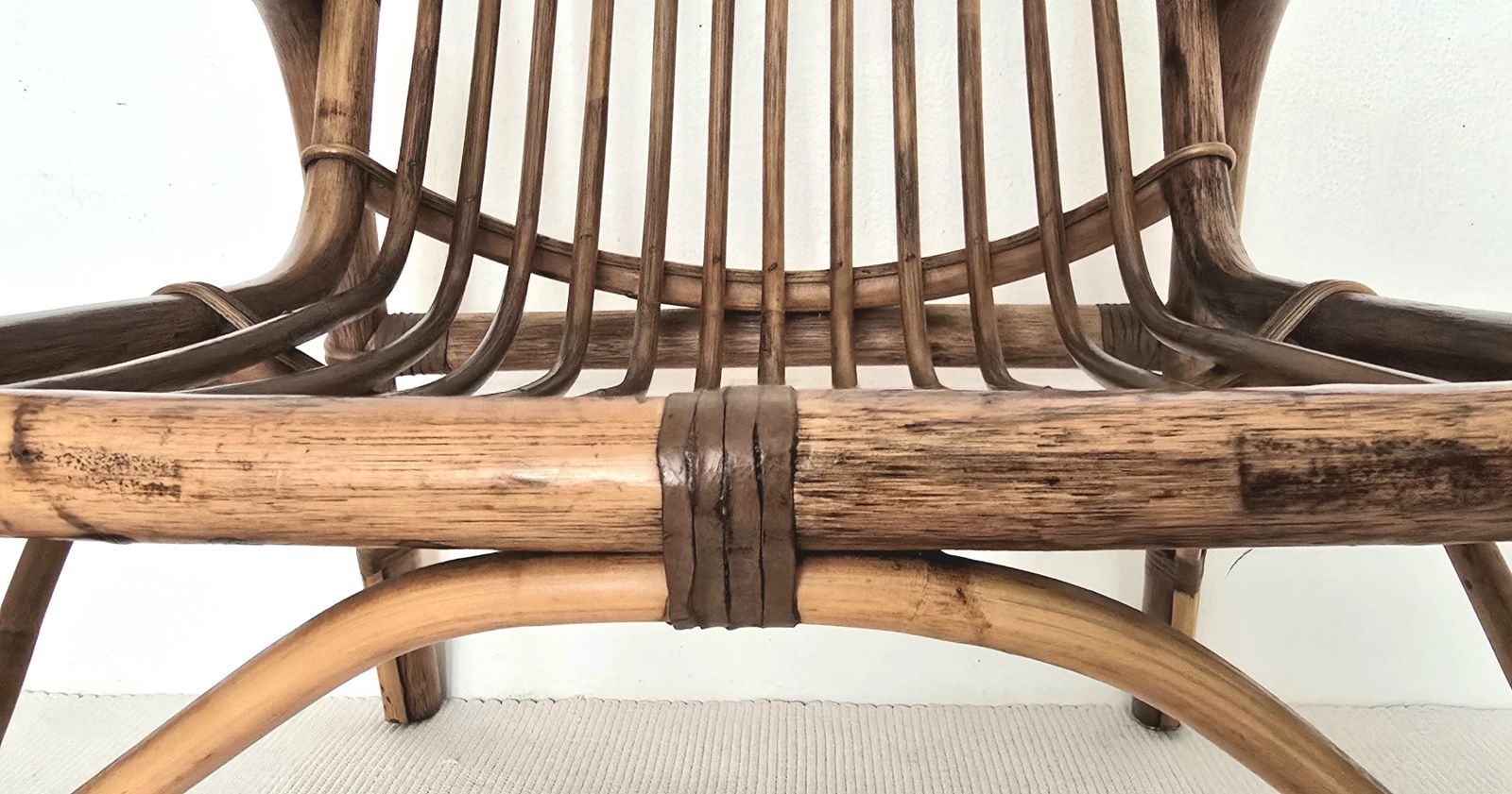 photo furniture Mid Century Italian Bent Bamboo & Leather Lounge Chair