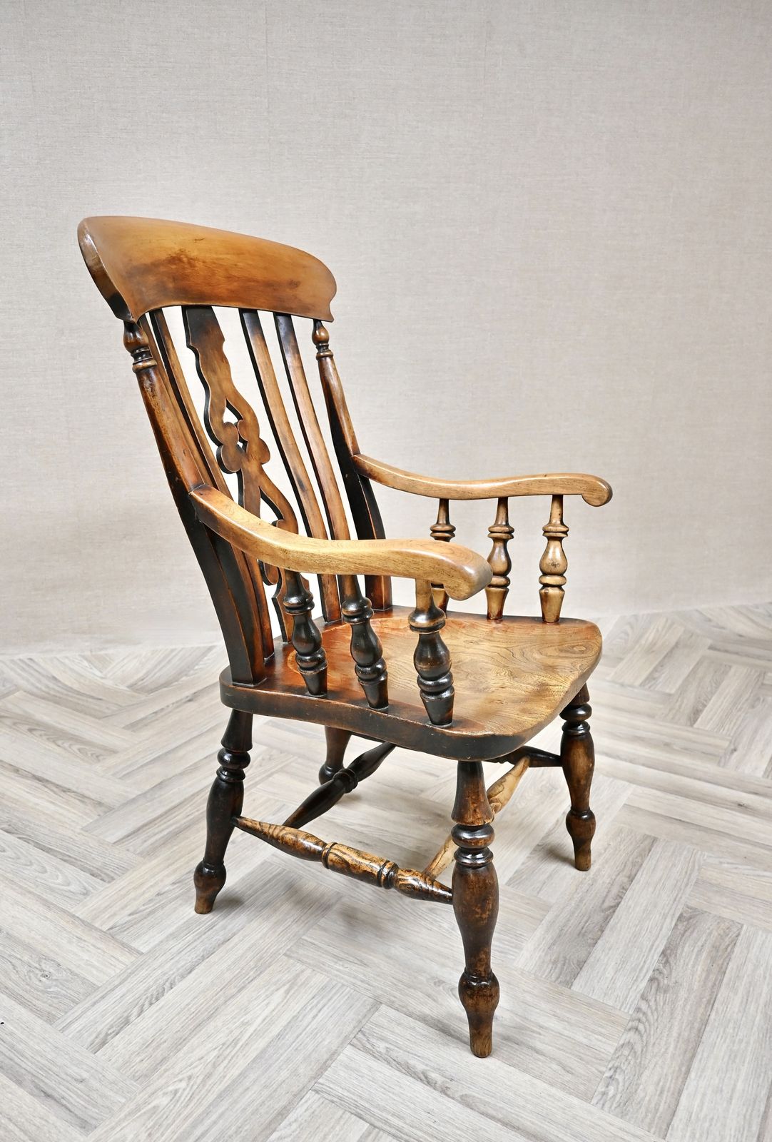 Antique Farmhouse Windsor Armchair photo Furniture