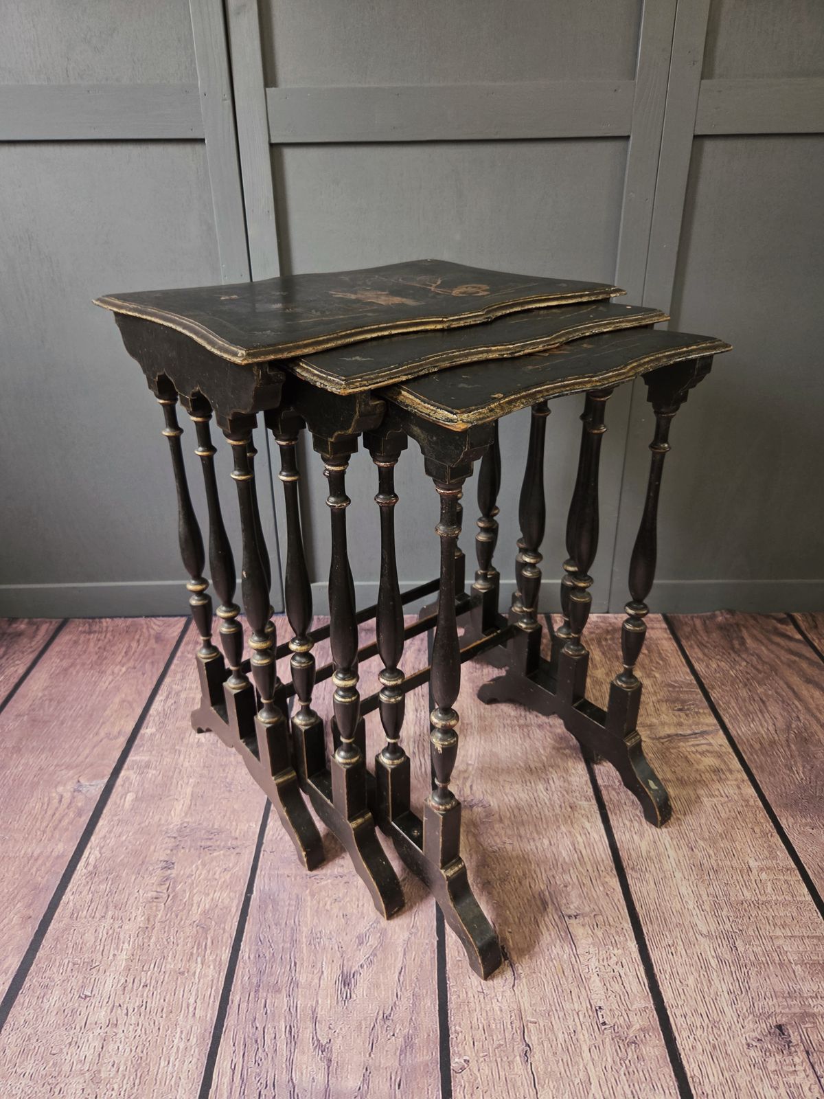 Antique Chinoiserie Nest Of Three Tables – Lacquered – W. Charles Tozer London photo 395.0