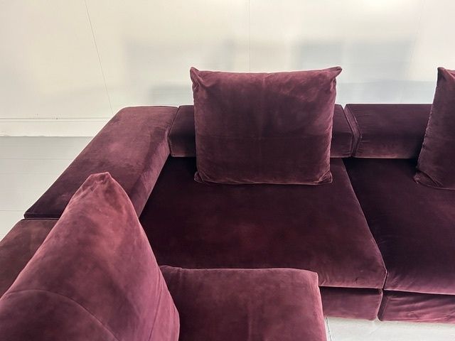 Molteni & C "Turner" L Shape Sectional Sofa In Aubergine Purple Velvet photo vintage