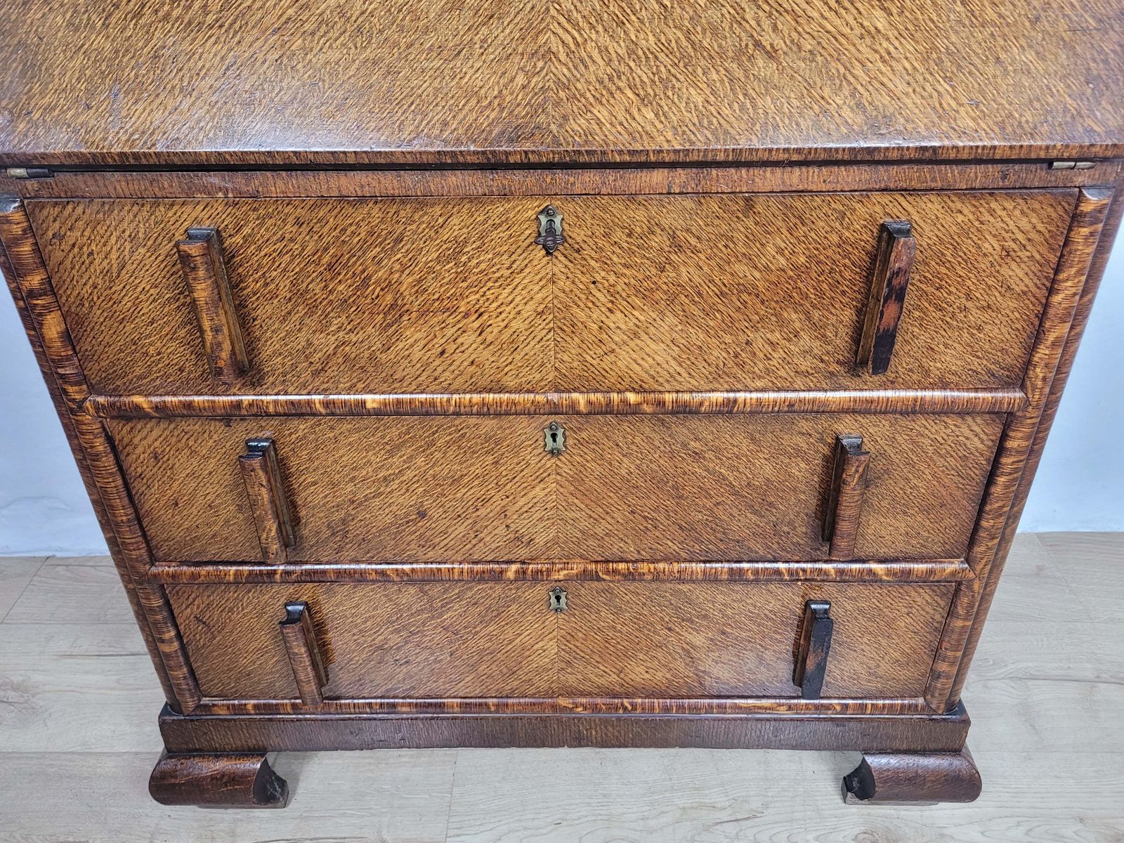 photo vinterior Oak Writing Bureau Desk Vintage 1960's Key & Lock Delivery Available