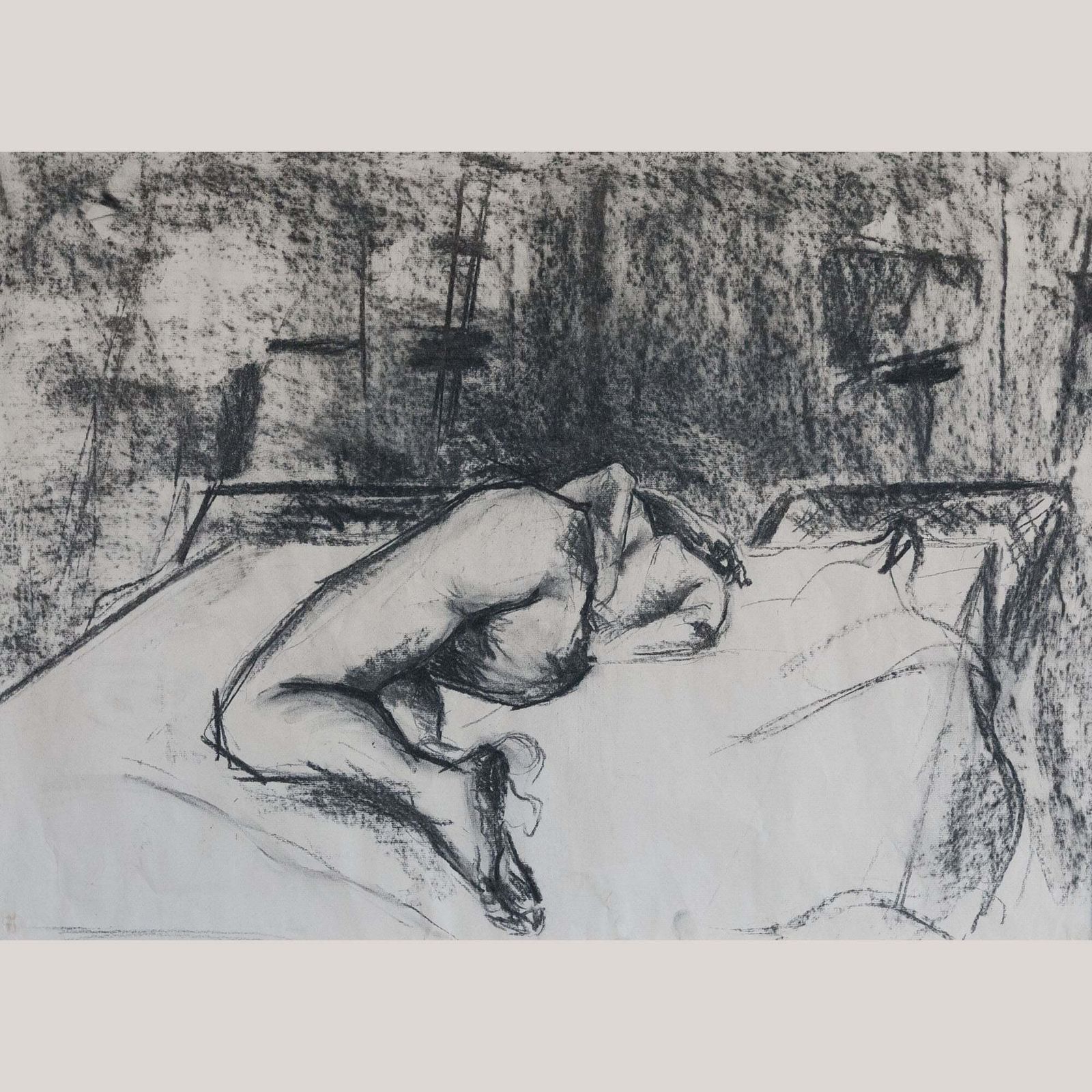 Liggende Naaktfiguur – Tekening In Houtskool