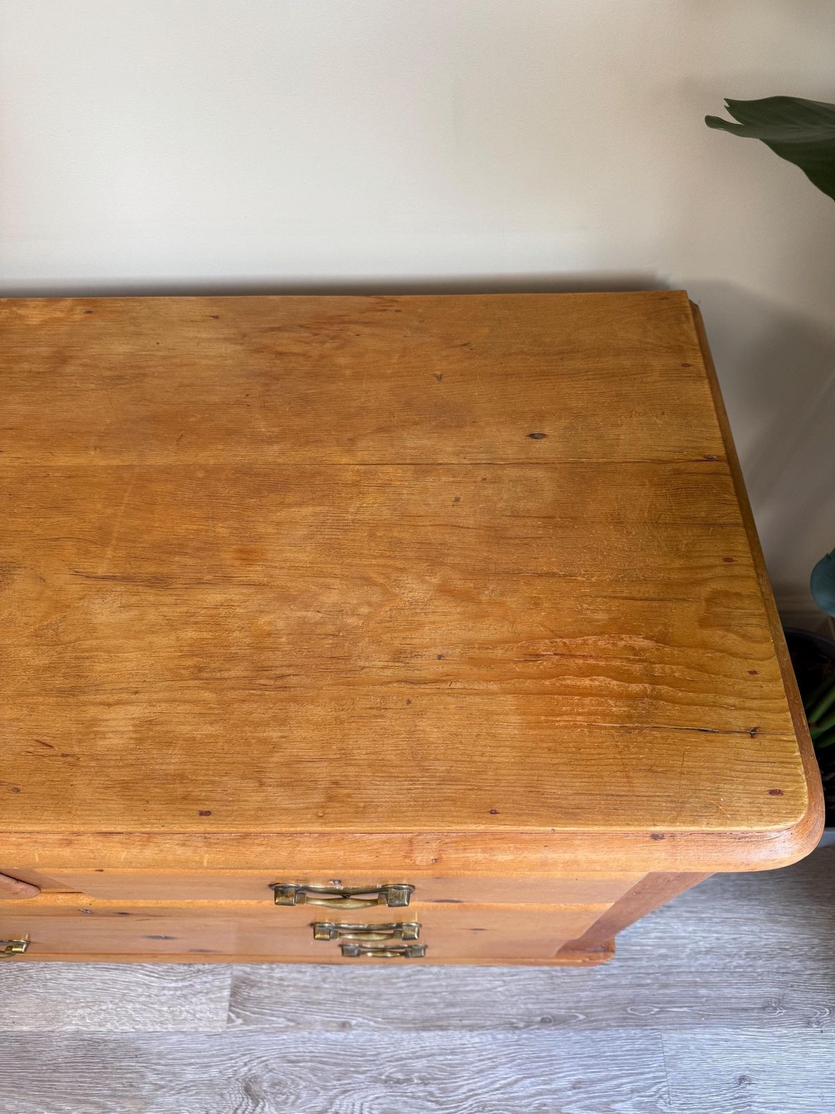 Antique Solid Pine Chest Of Drawers   Original Dovetail Design photo vinterior