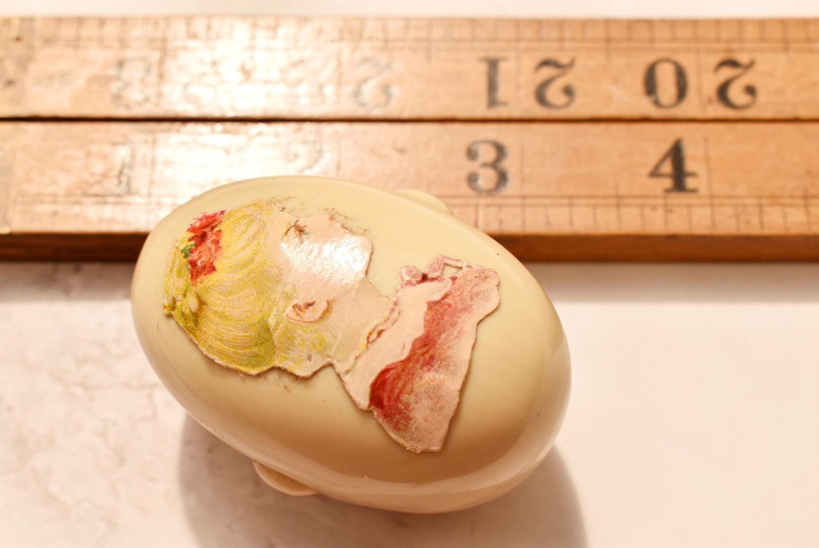 Victorian Celluloid Egg Etui   Decoupage Satin Lined With Powder Puff And Mirrored Holder photo furniture