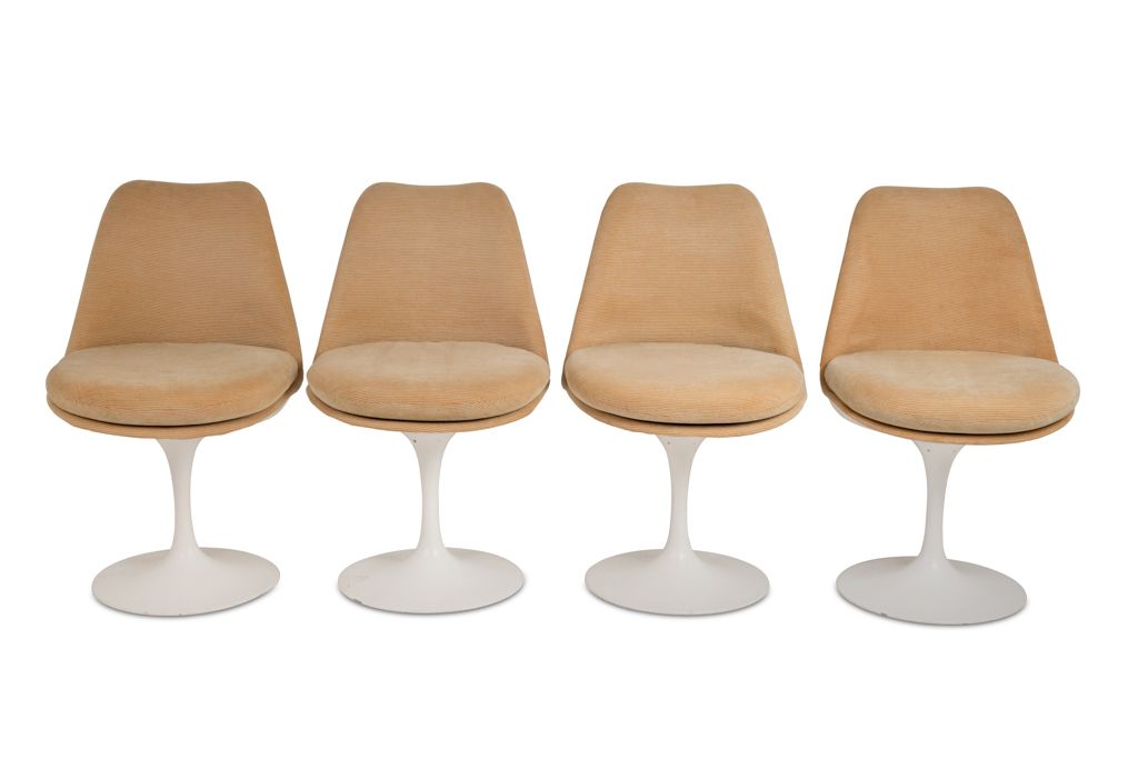 Eero Saarinen, For Knoll  Set Of 8 “Tulip” Chairs. 1970s photo furniture