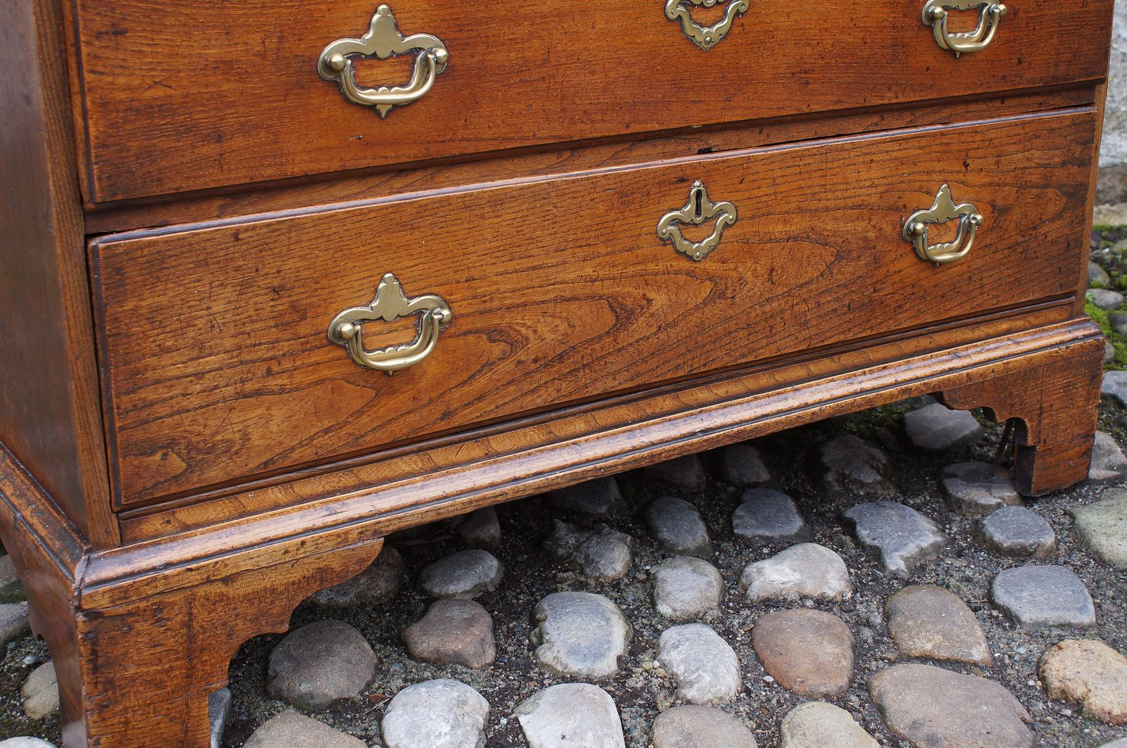 photo buy Early 18th Century Elm Bureau, 1700s