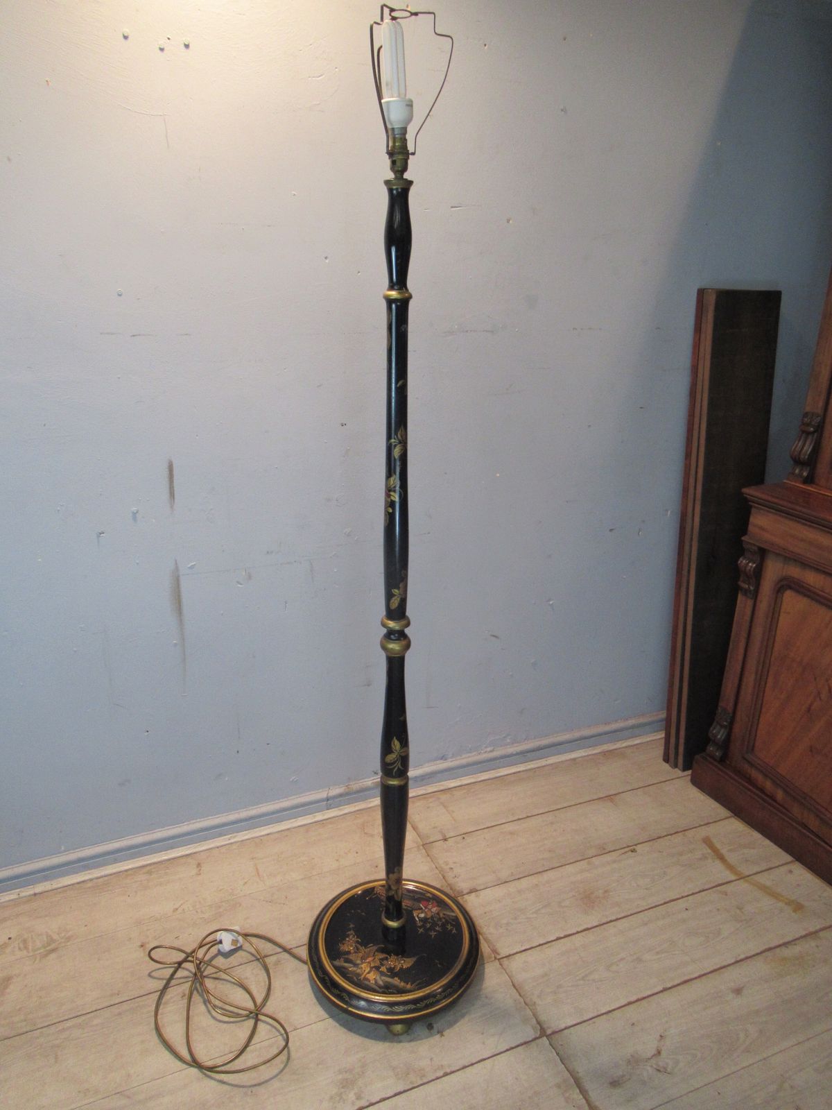 Chinese    Design  Black Lacquer  Standard Lamp photo furniture