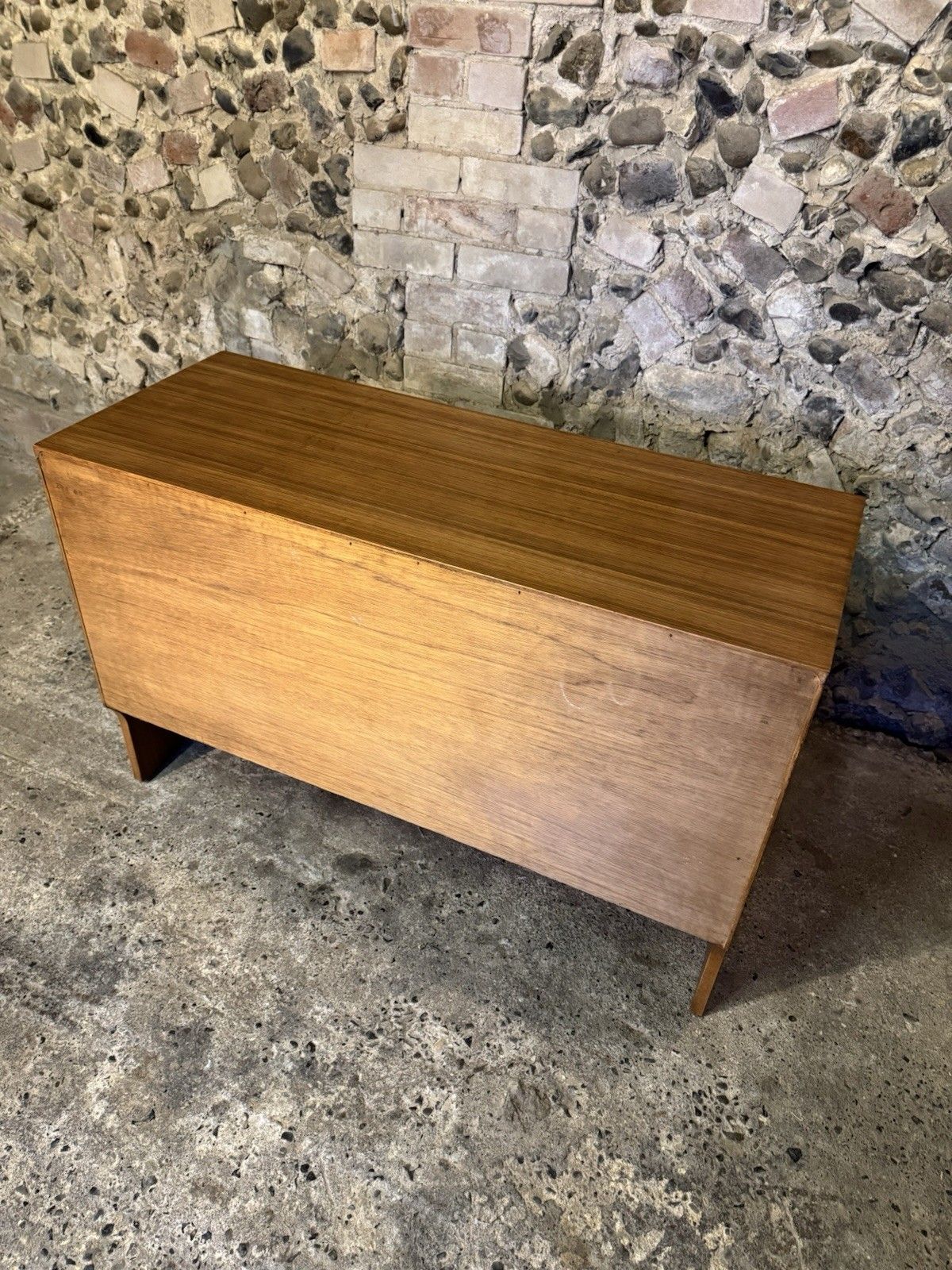 Furniture 🚛 Modernist / Mid Century Teak Chest Of Drawers Danish Design / Wegner Ry photo