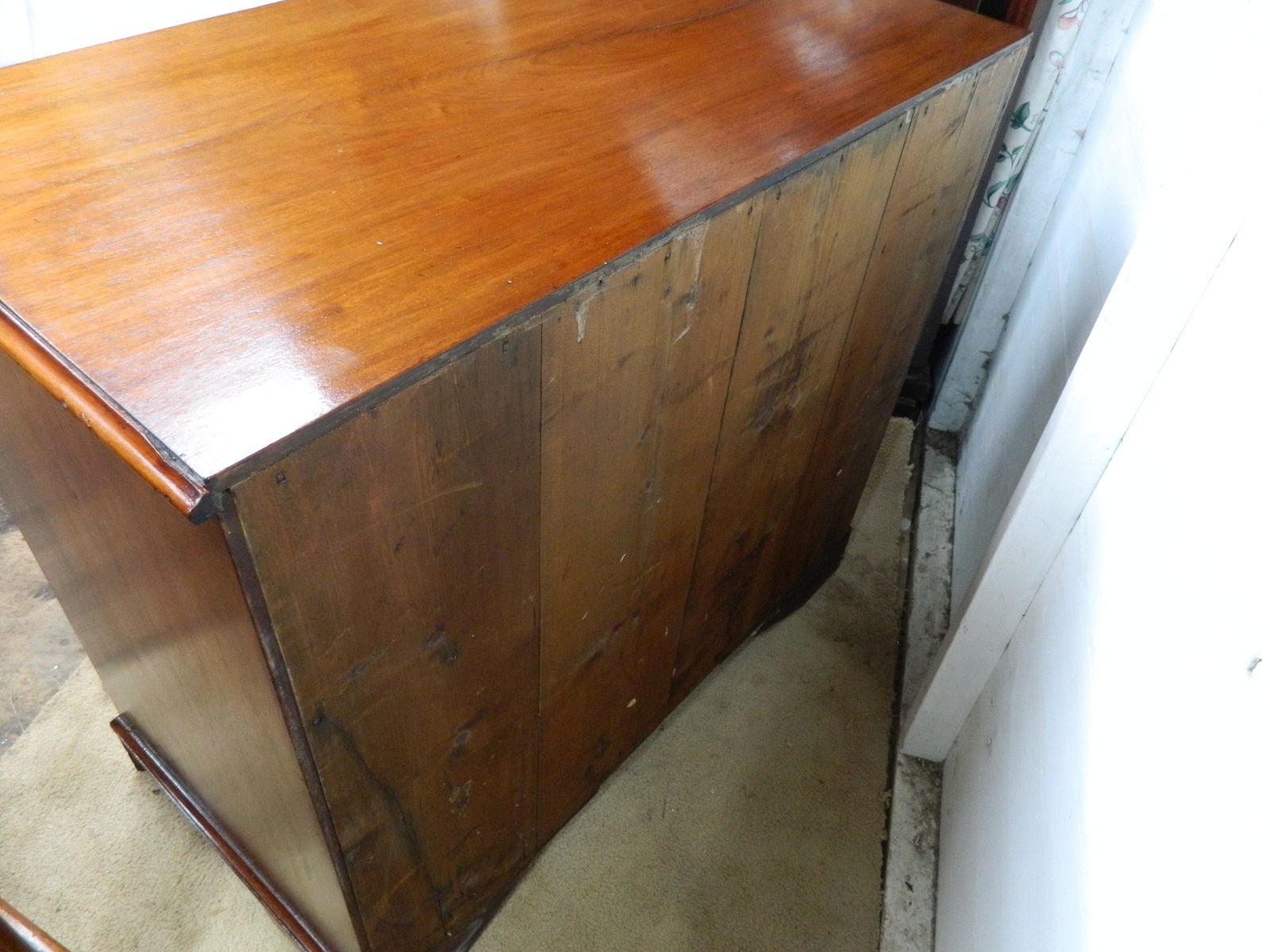 photo vintage Edwardian Mahogany Chest Of Drawers