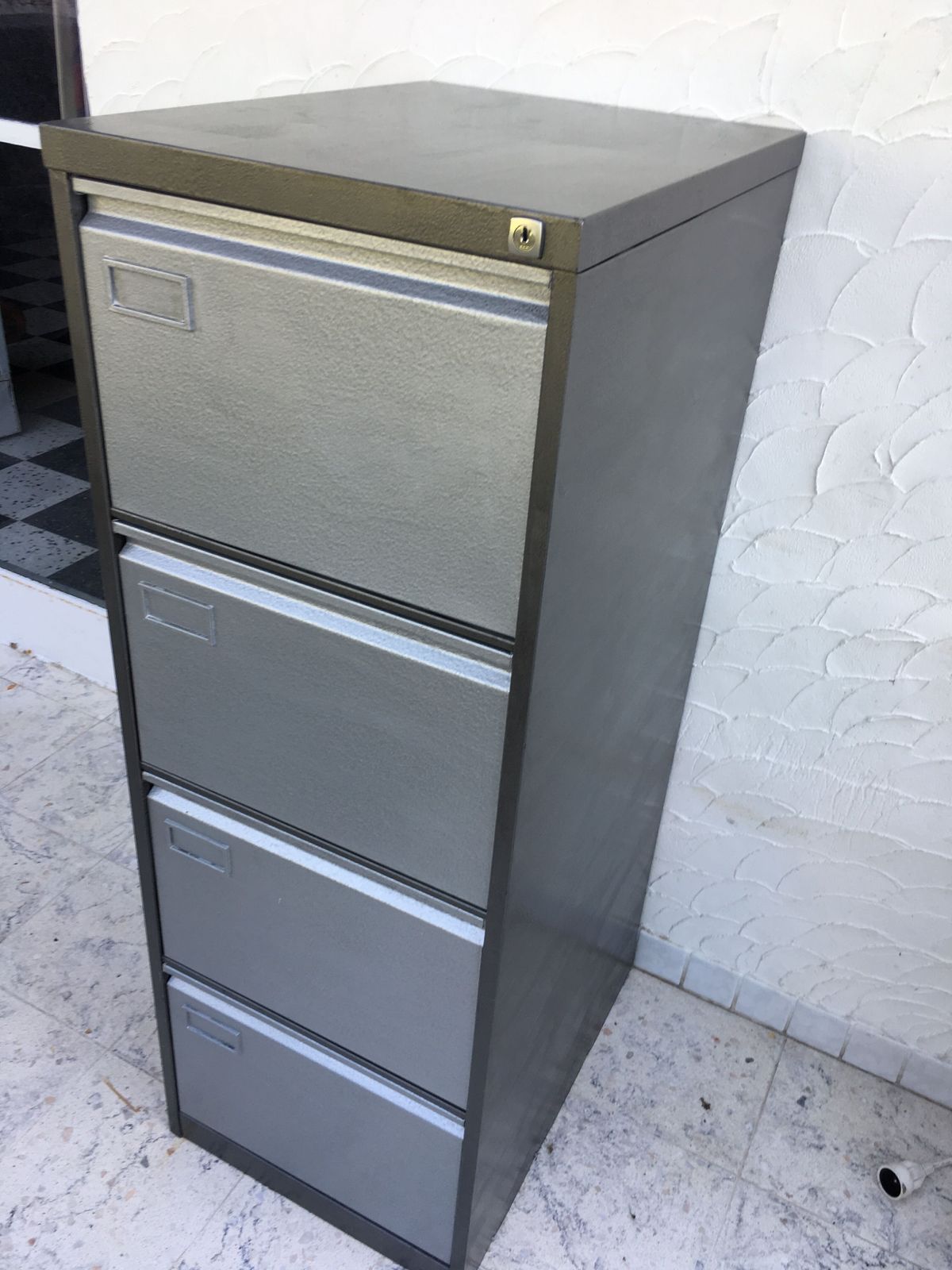 Metalen Kast Met 4 Lades photo Meubels