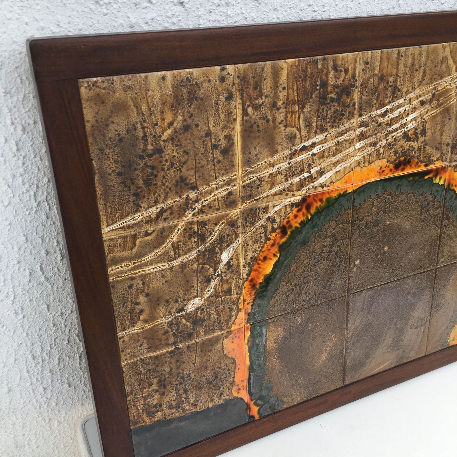 Wandkeramiek Met Houten Lijst photo 155.0