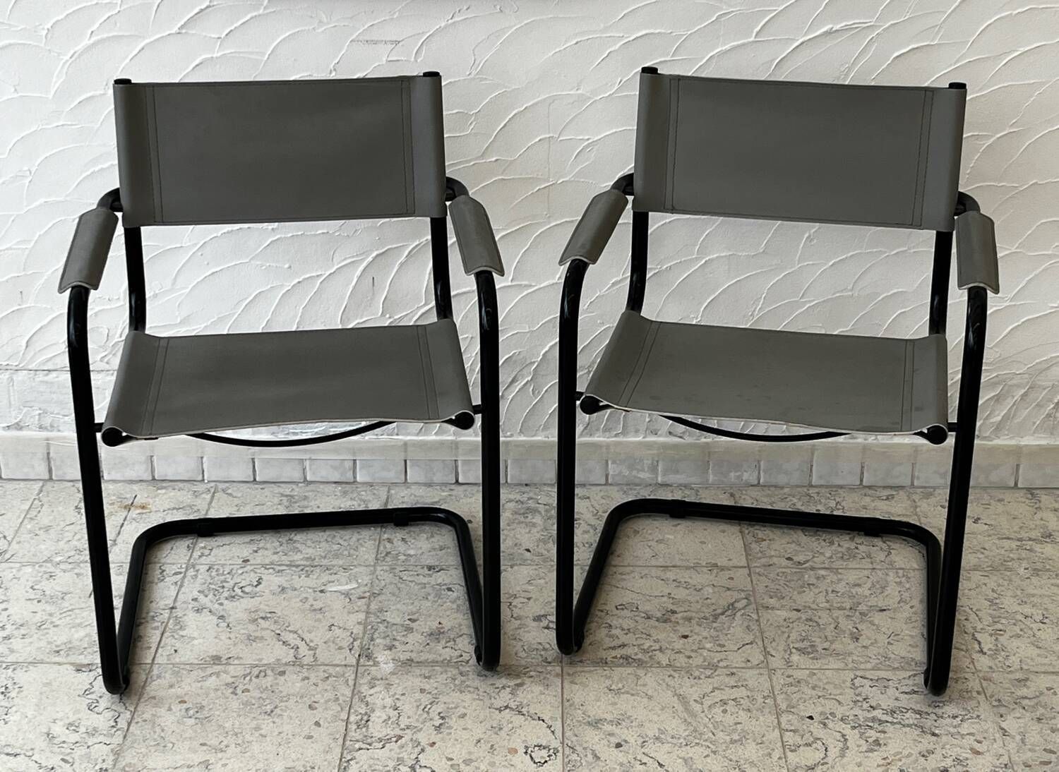Tweetal Designstoelen Toegeschreven Aan Matteo Grassi photo furniture