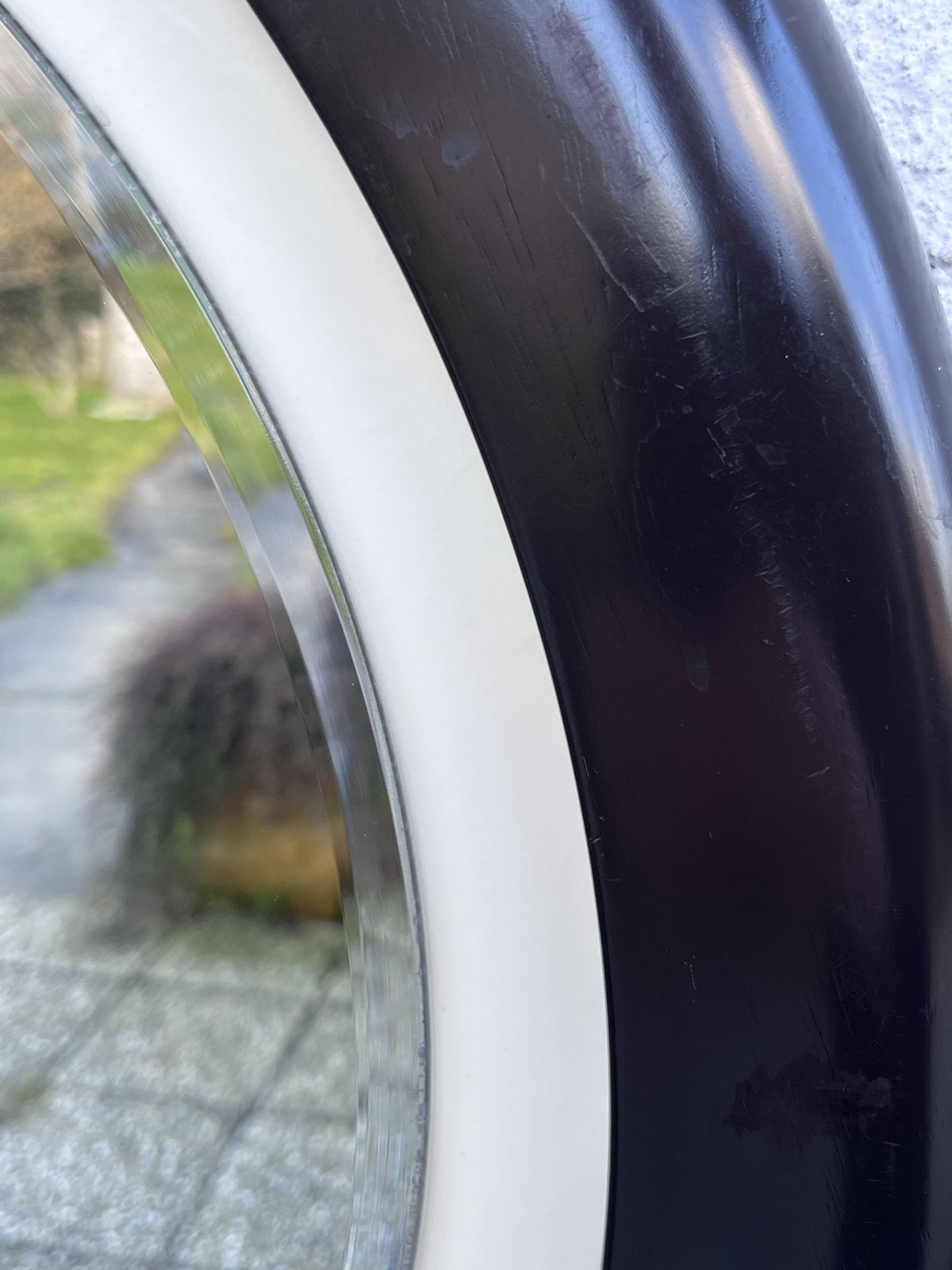 Ronde Vintage Spiegel In Bruin Resin – Modernistisch Design, Jaren 1970 photo Woonaccessoires