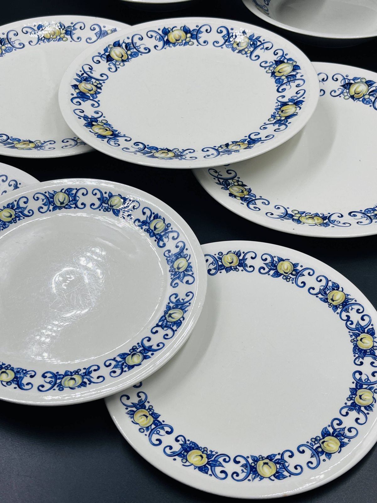 photo for sale Set Van 9 Vintage Cadiz Borden – Villeroy & Boch – Jaren 1960–1970