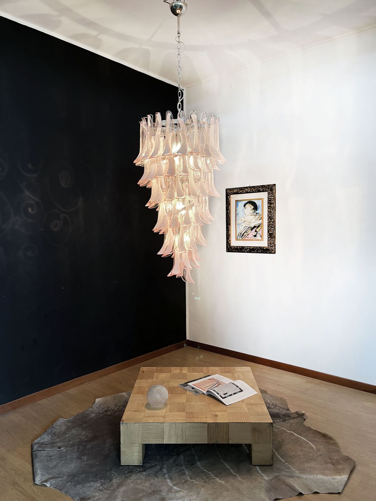 photo furniture Huge Italian Murano Glass Spiral Chandelier   83 Pink Glass Petals