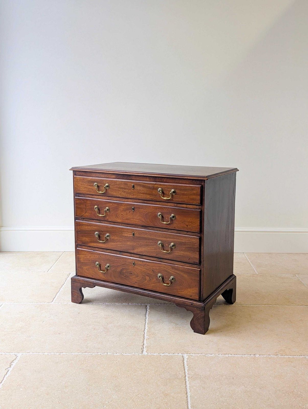 Antique George III Mahogany Chest Of Drawers C.1790 photo vinterior