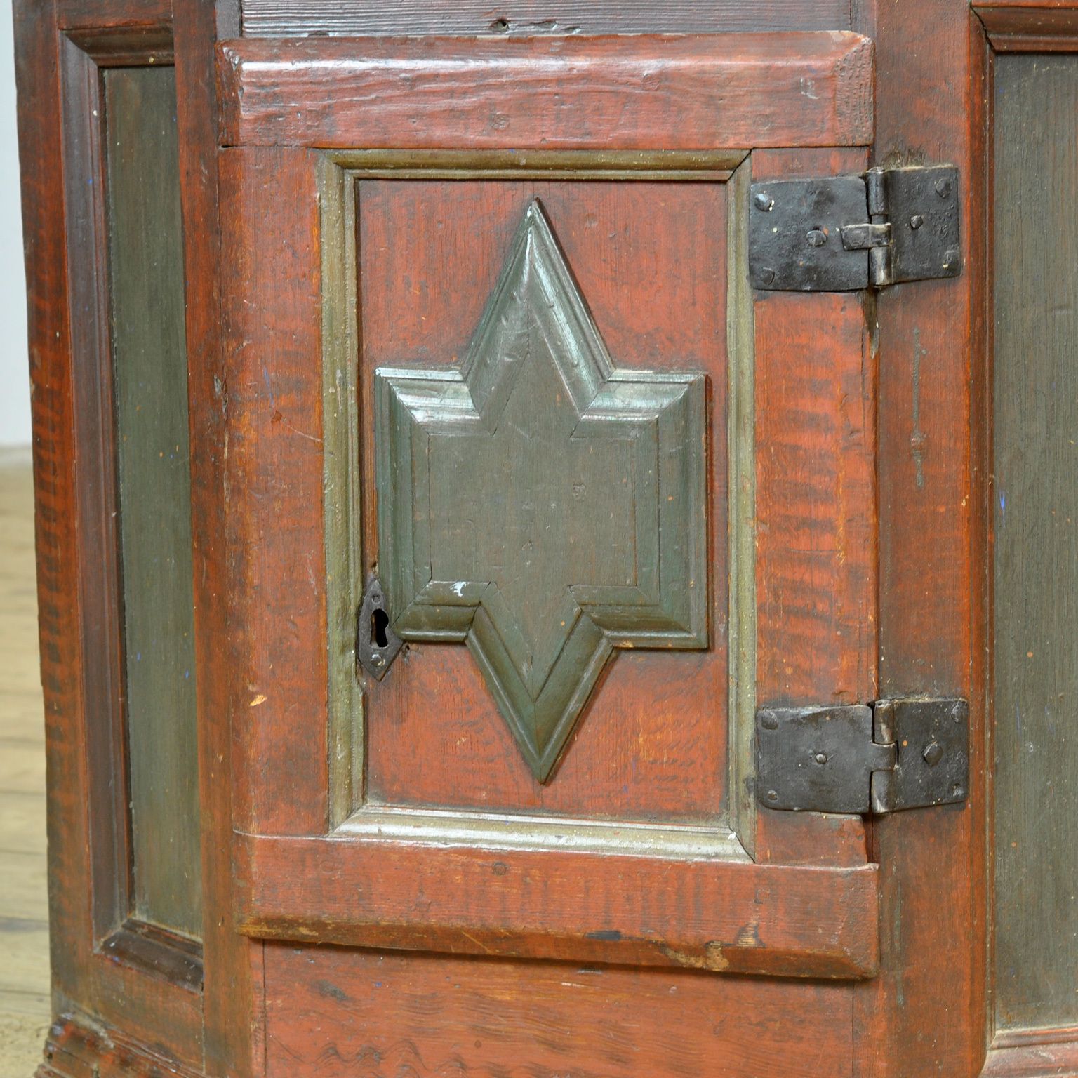 595.0 Swedish Farmhouse Corner Cabinet, 1817 photo