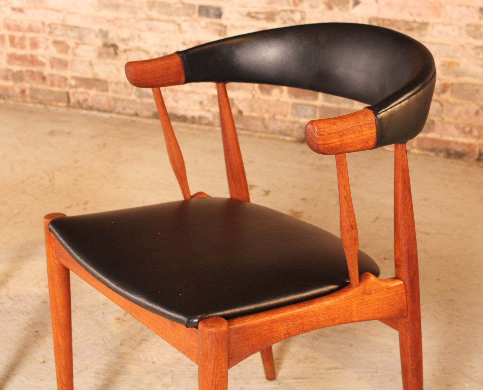 Set Of 4 Danish Mid Century Model Ba113 Teak Dining Chairs/Armchairs Designed By Johannes Andersen For Brdr Andersen, Circa 1960s photo vintage