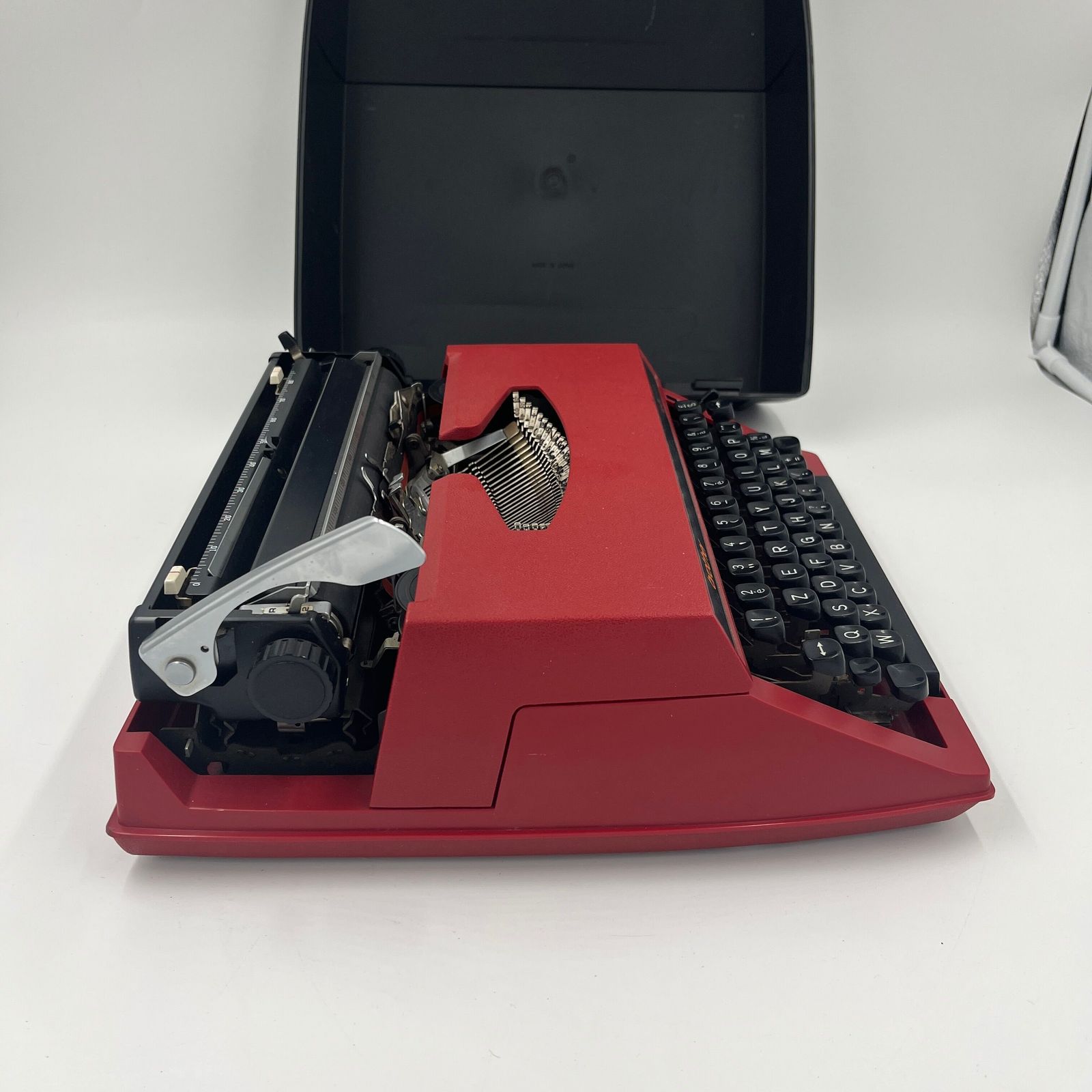 Brother Deluxe 600 Typemachine, Jaren 1970 photo Woonaccessoires