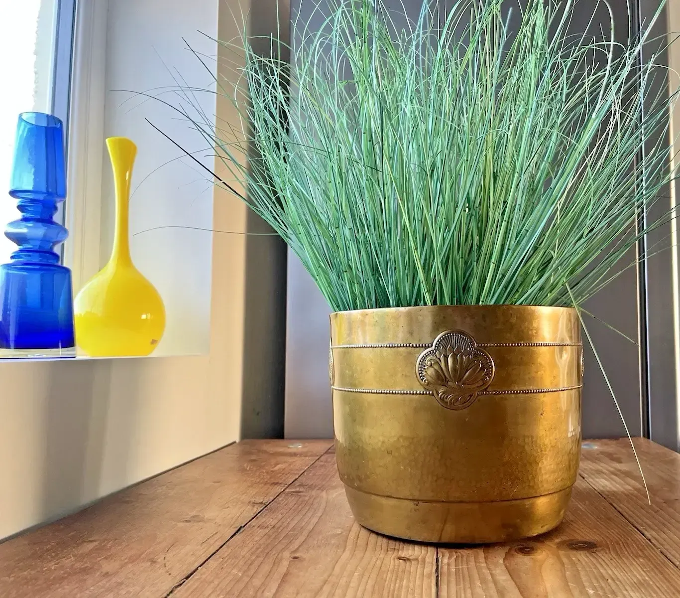 Antique Art Nouveau Lotus Flower Planished Brass Jardiniere Planter Plant Pot