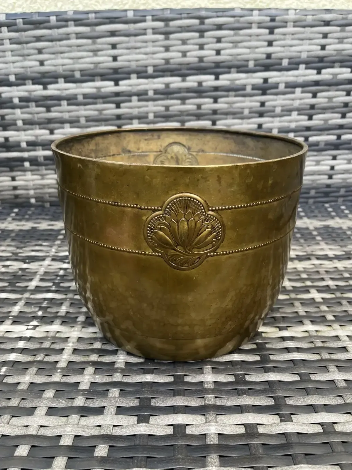Antique Art Nouveau Lotus Flower Planished Brass Jardiniere Planter Plant Pot photo vinterior
