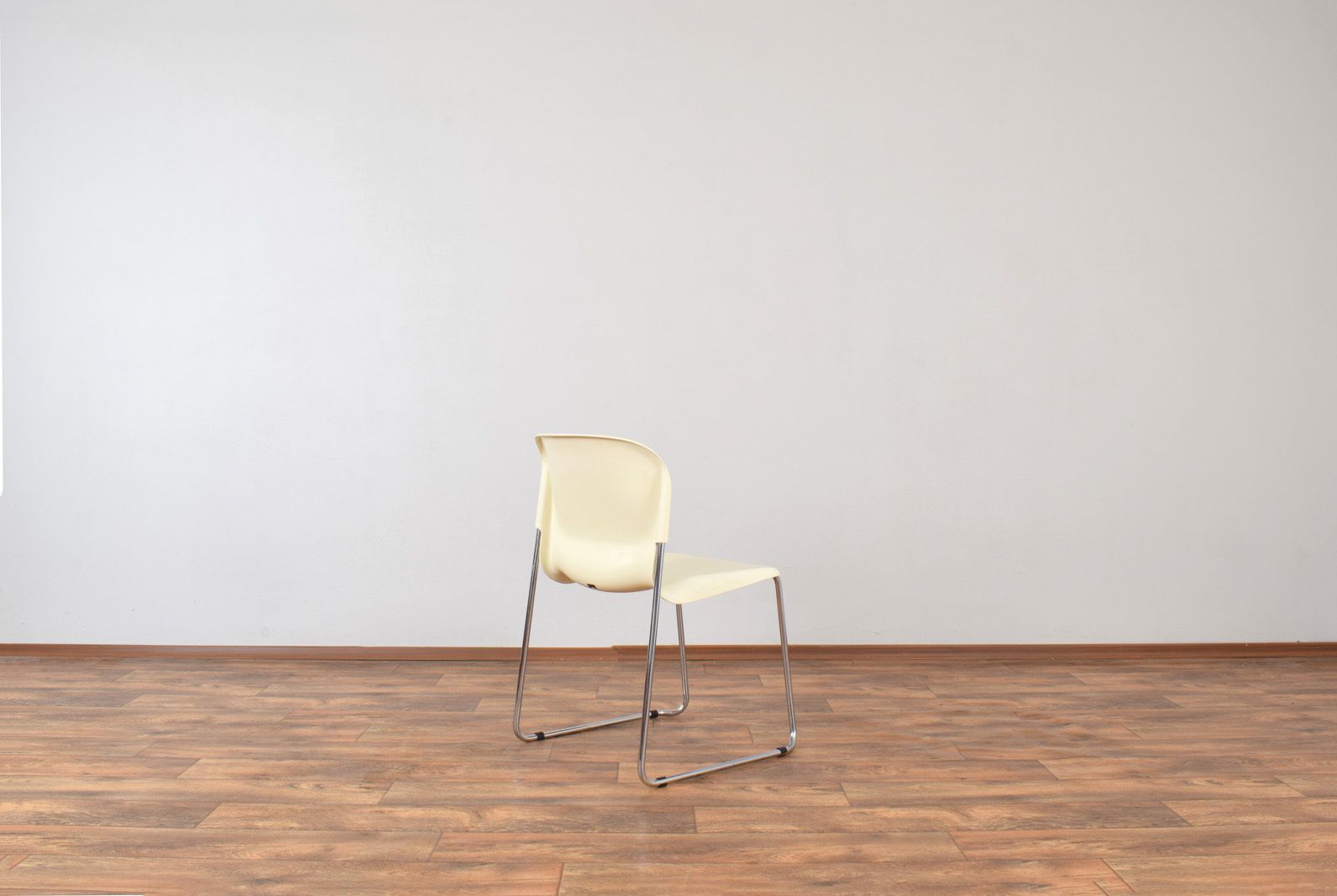 Sm400k White Swing Chair By Gerd Lange For Drabert, Set Of 4, 1980s photo buy