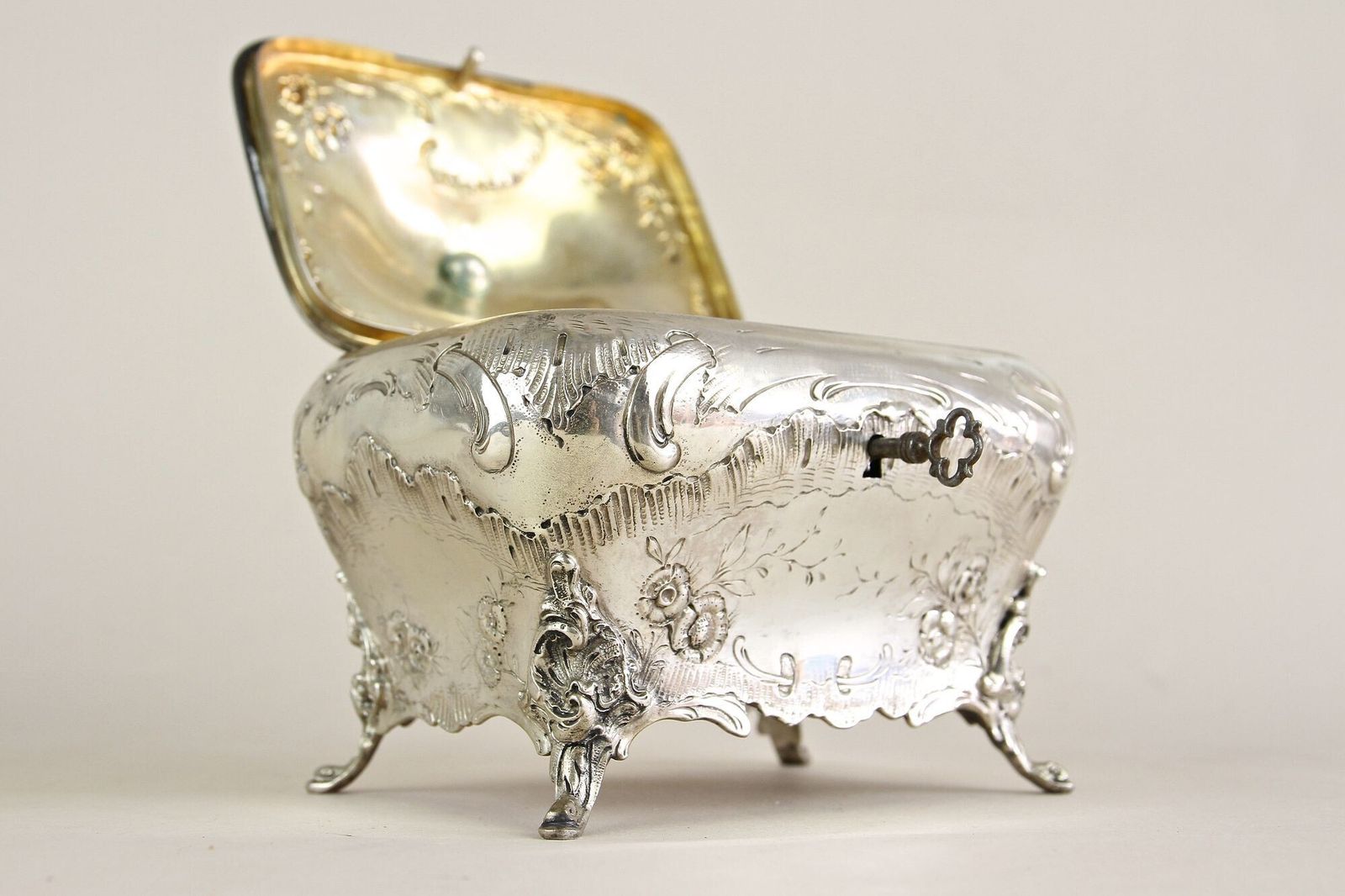 photo buy 19th Century Embossed Silver Jewelry Box, Diana Head Hallmark, Austria Ca. 1870