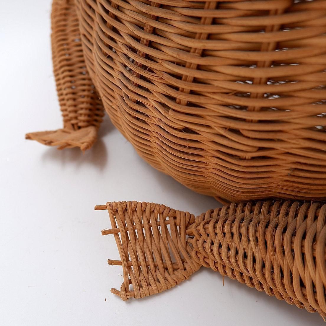 photo vinterior Vintage Wicker Frog And Scoubidou Olivier Cajan 1970'