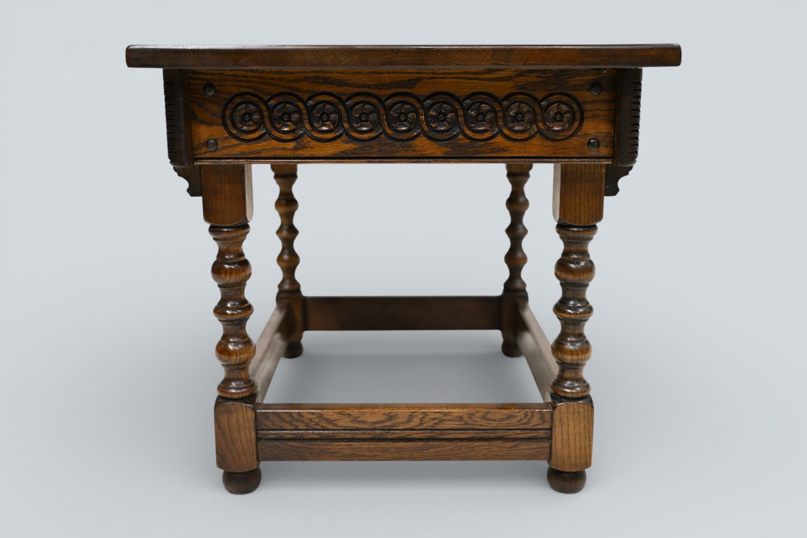 photo vinterior Old Charm Side Table Light Oak Bobbin Turned Legs Free Uk Delivery