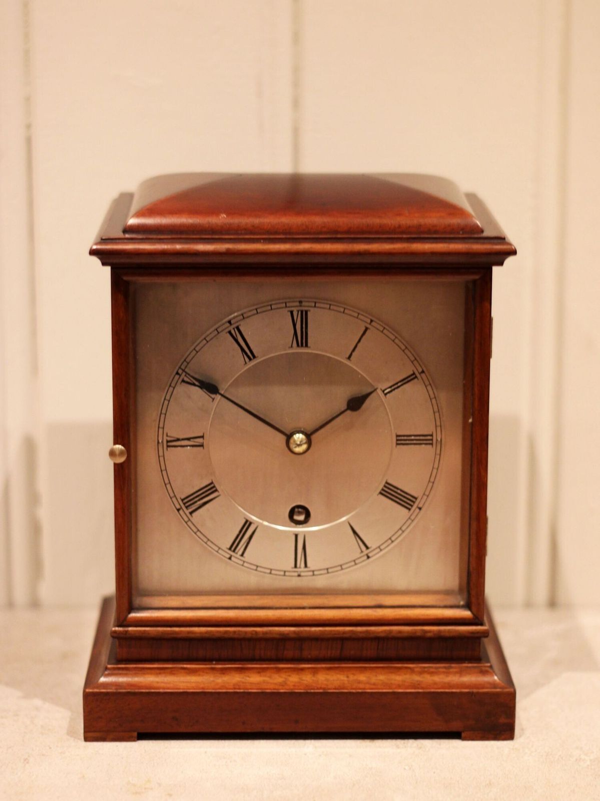 Mahogany Timepiece Mantel Clock photo Home Decor