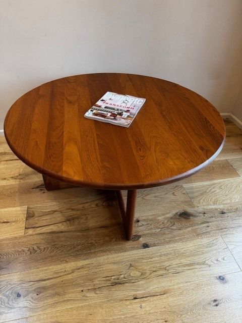 Large Vintage, Mid Century, Teak, Round Coffee Table, Danish, 1960s/70s photo for sale