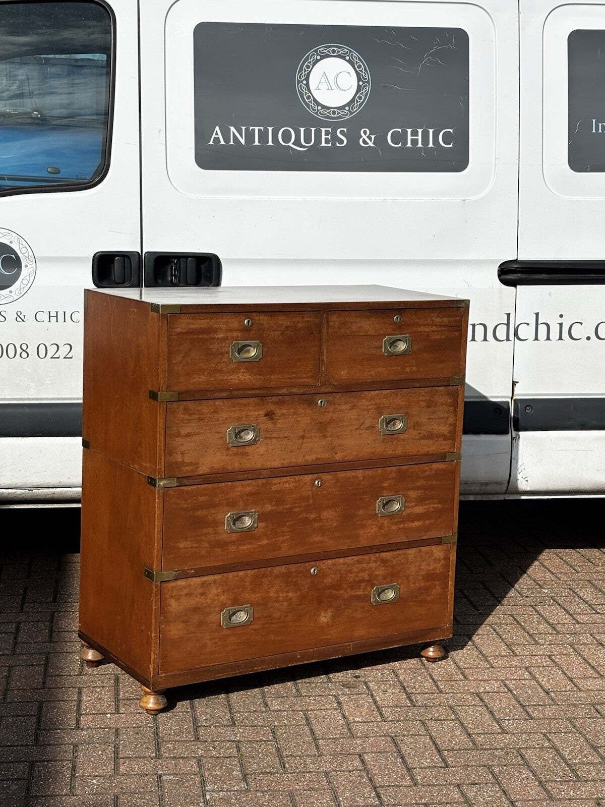 Brass Bound Mahogany Campaign Chest, Stamped Ross & Co, Dublin, Superb Quality. photo vinterior