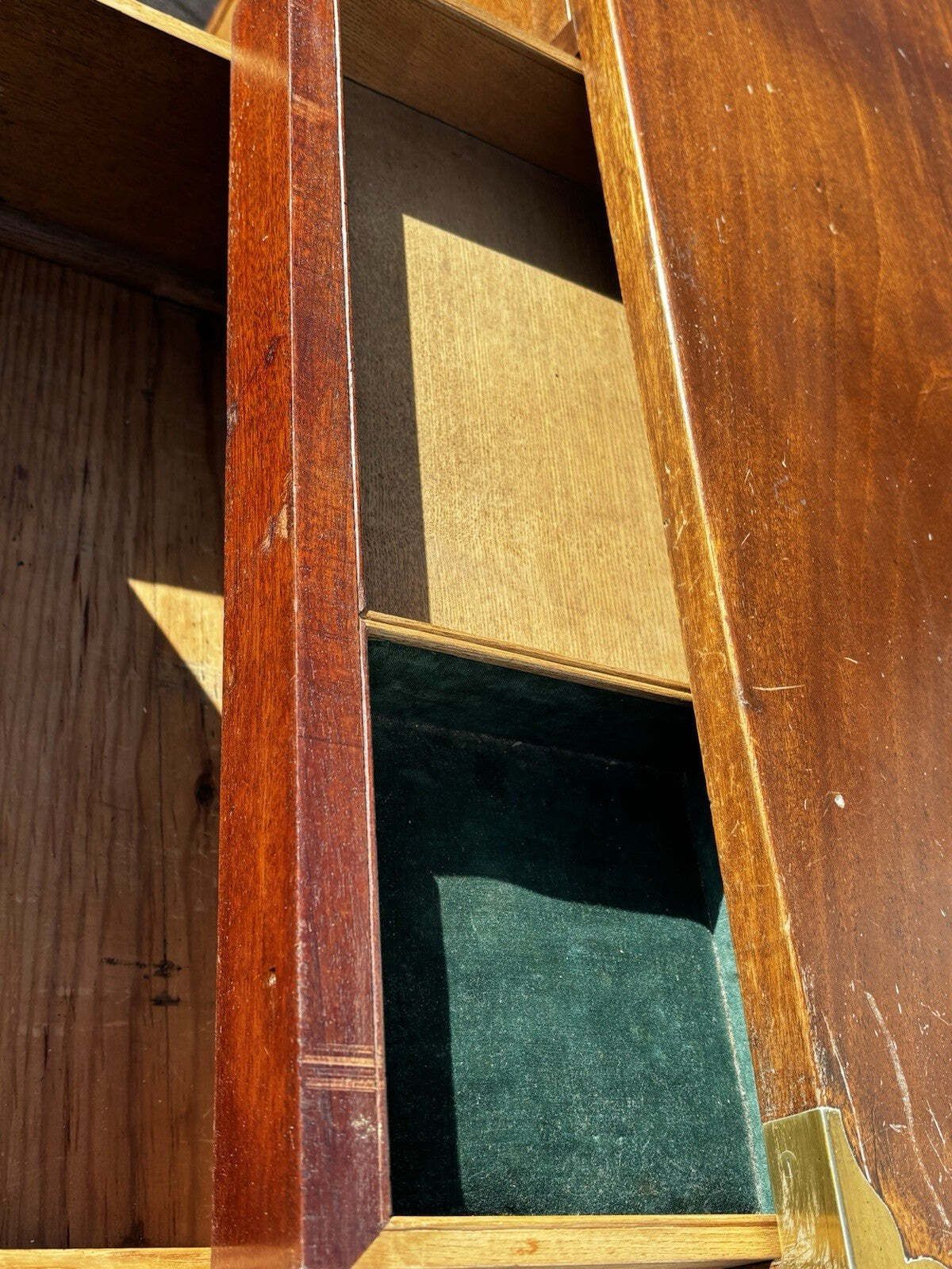 photo furniture Brass Bound Mahogany Campaign Chest, Stamped Ross & Co, Dublin, Superb Quality.