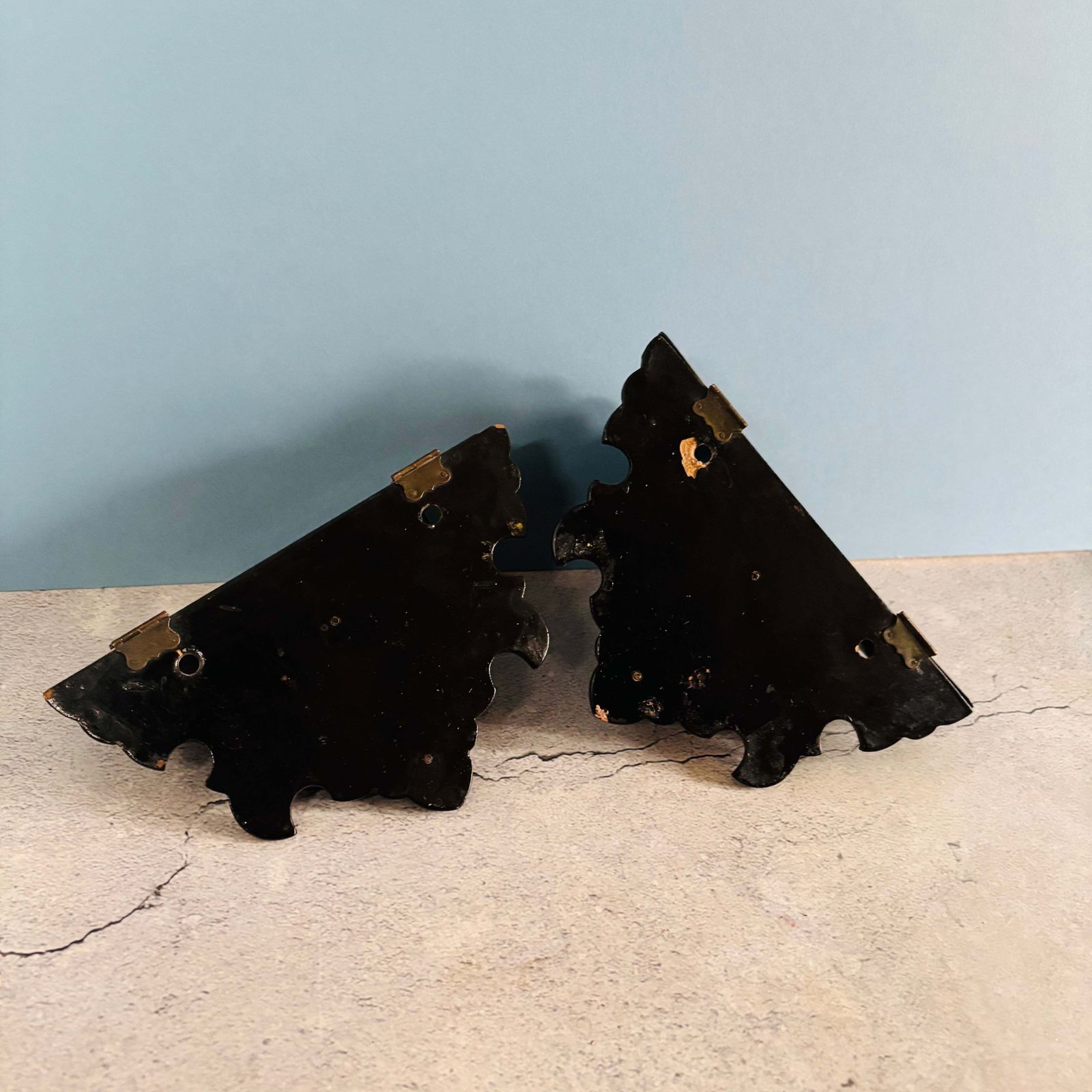 Furniture Antique Chinoiserie Japanese Lacquer Wall Shelves photo