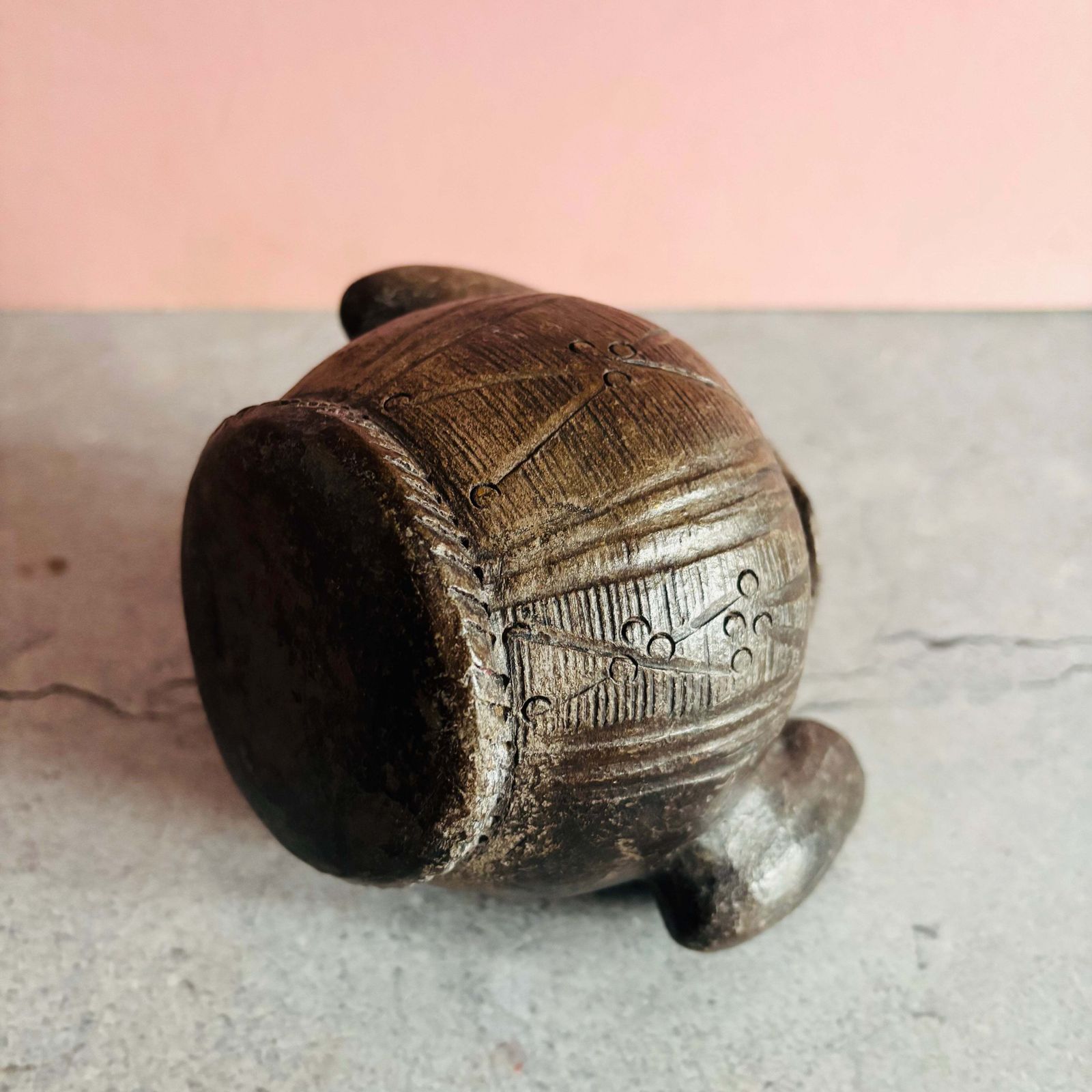 160.0 Rare African Carved Clay Inkwell Pot photo