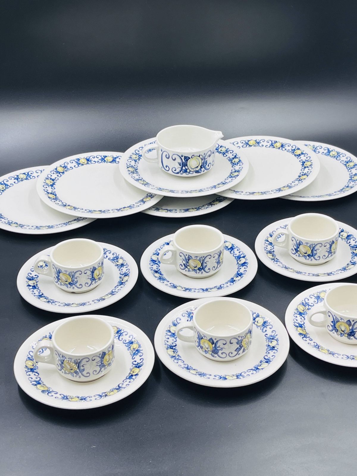 photo vintage Villeroy & Boch Cadiz – Ontbijtservies, 19 Delig