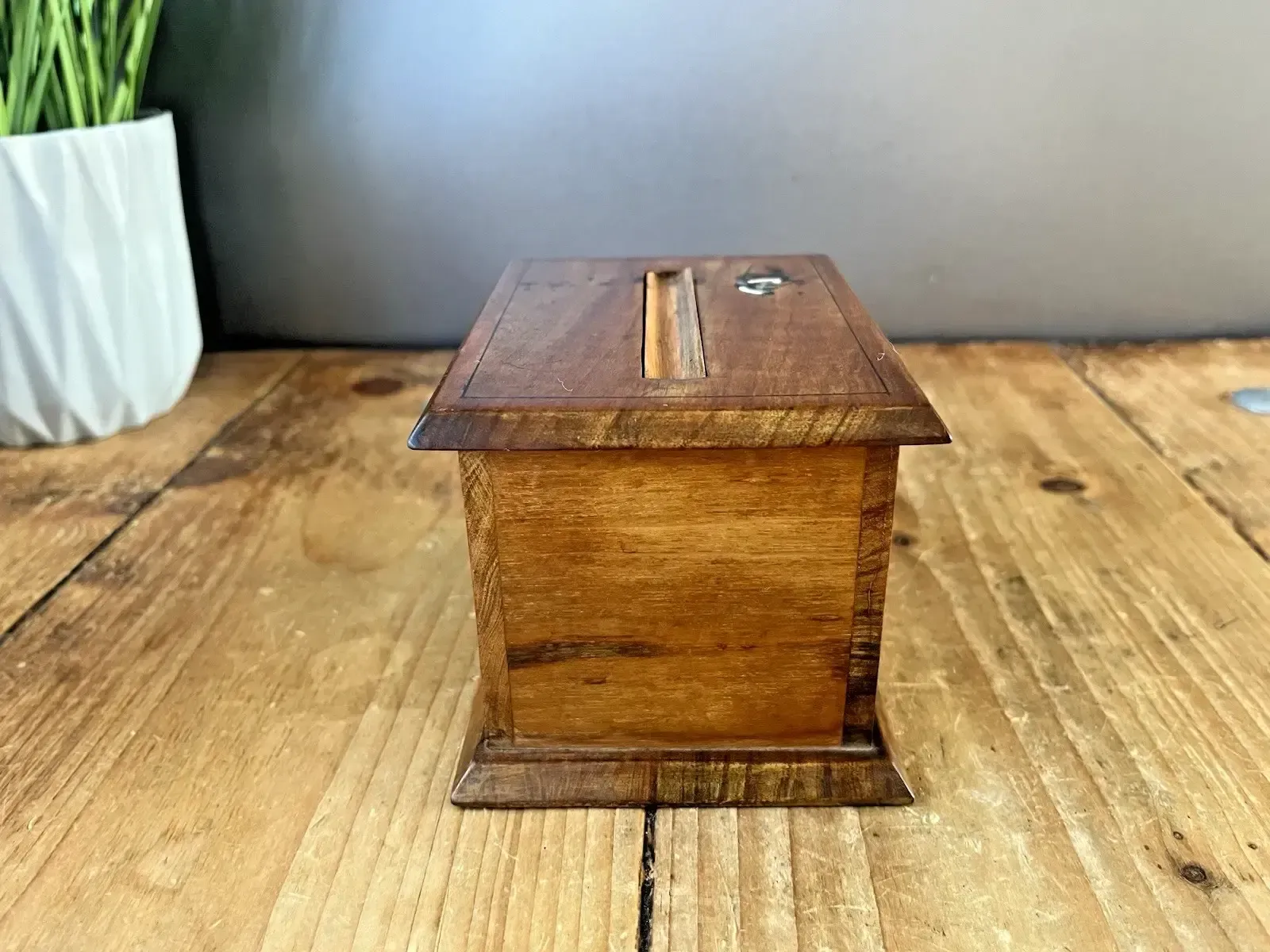 50.0 Antique Art Deco Wooden Painted Swallow Cigarette Holder Lift Dispenser Desk Box photo