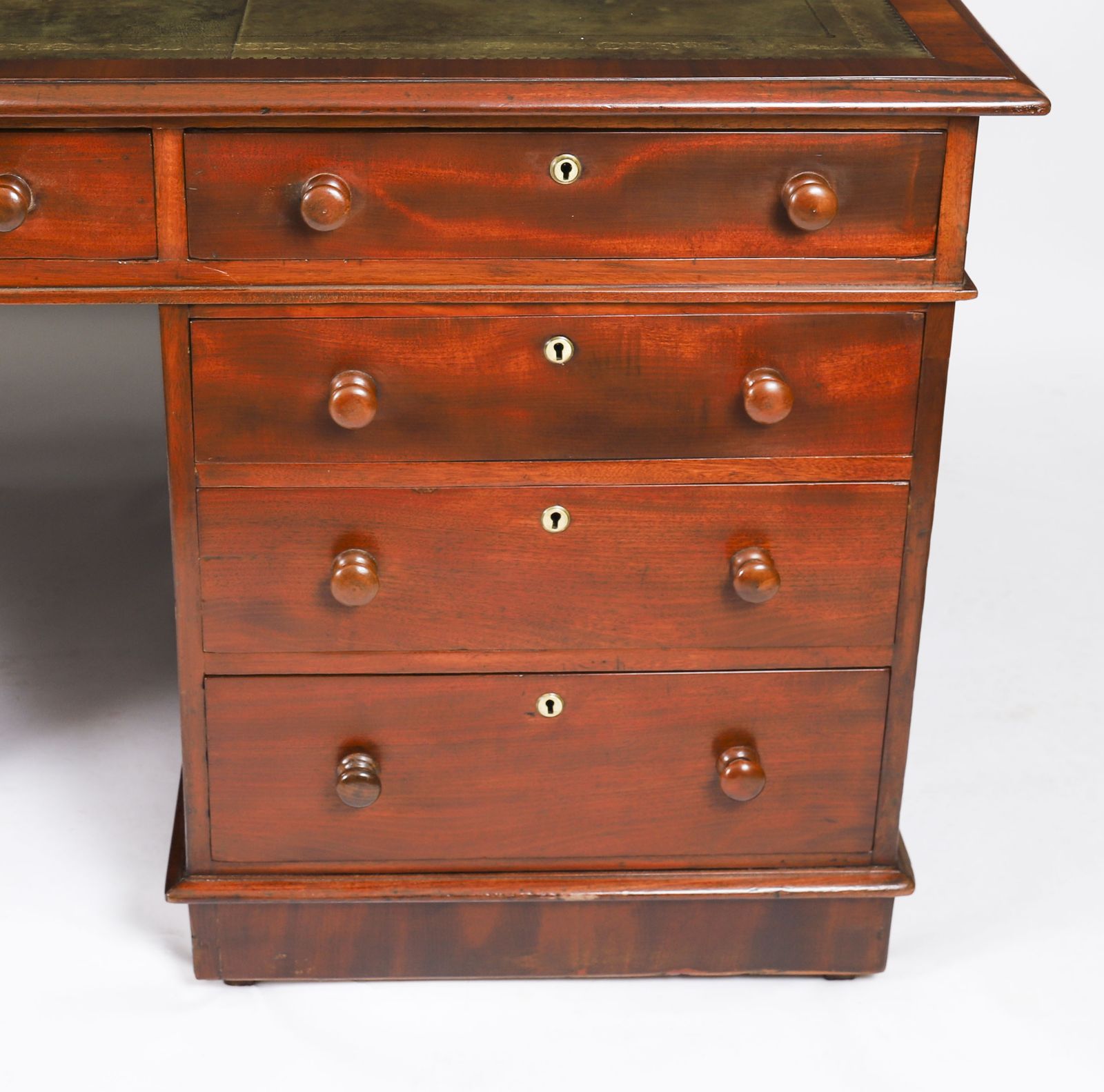 photo vintage Victorian Flame Mahogany Partners Pedestal Desk C.1860  19th C