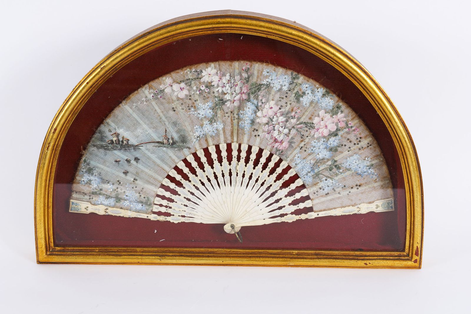 Antique French Framed Hand Painted Silk Fan Gilded Box Frame Late 18th Century photo vinterior