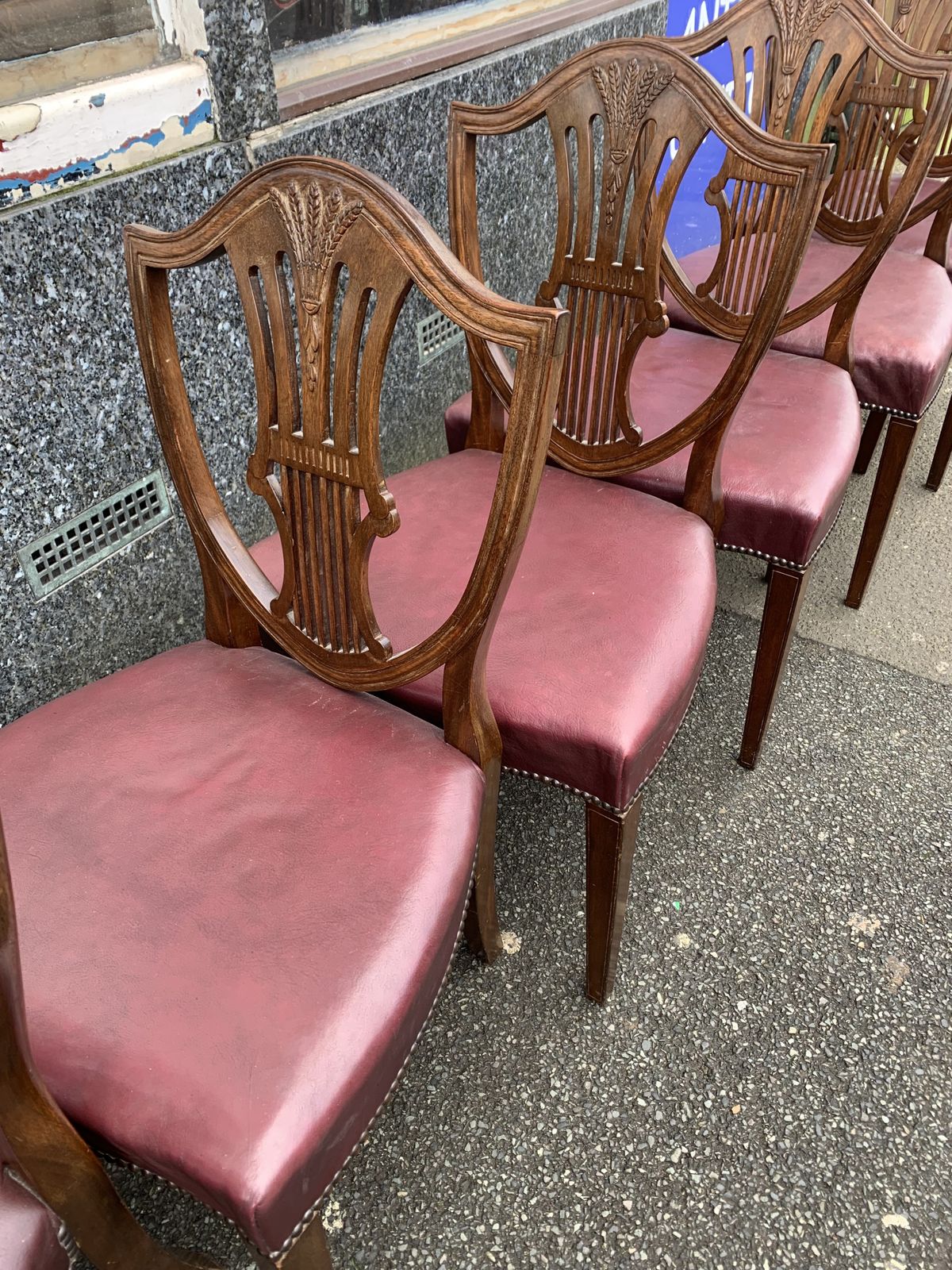 Set Of 8 Hepplewhite Style Dining Chairs 6 Chairs 2 Carvers photo vinterior