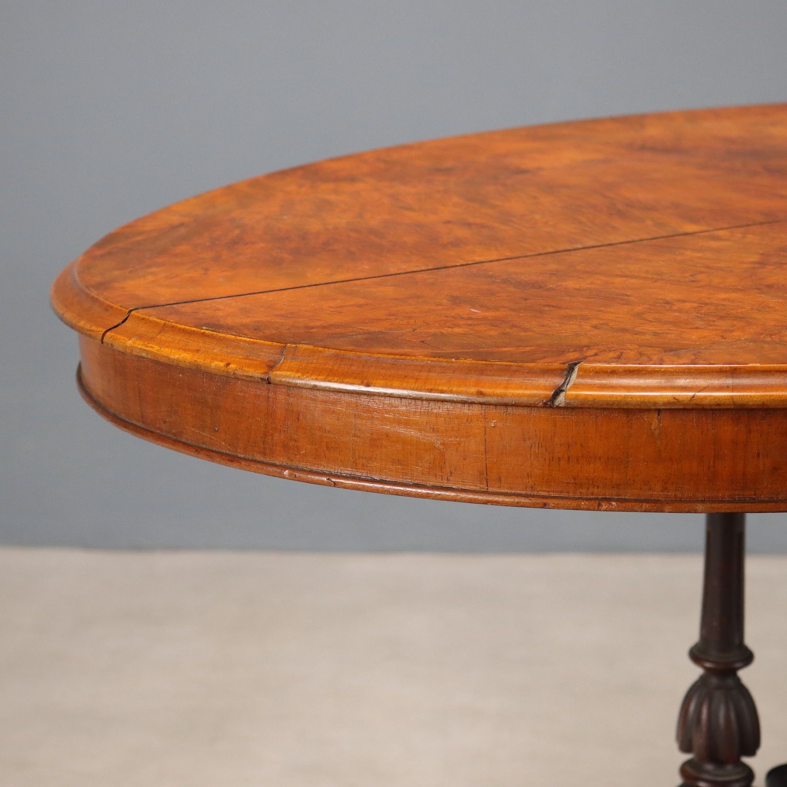 Antique Table Mahogany Mahogany Burl XIX Century photo 810.0