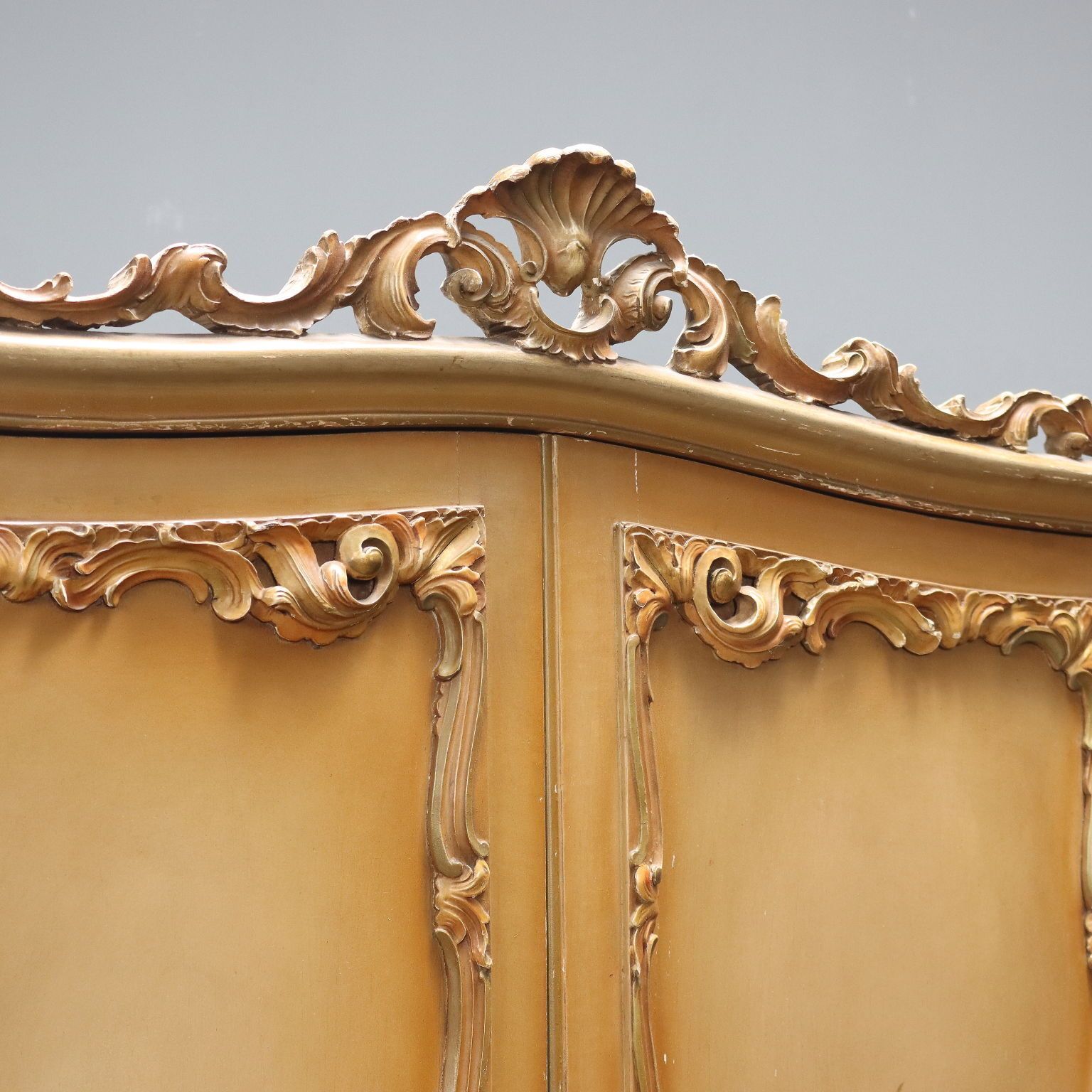 photo furniture Wardrobe Baroque Style Wood Italy XX Century