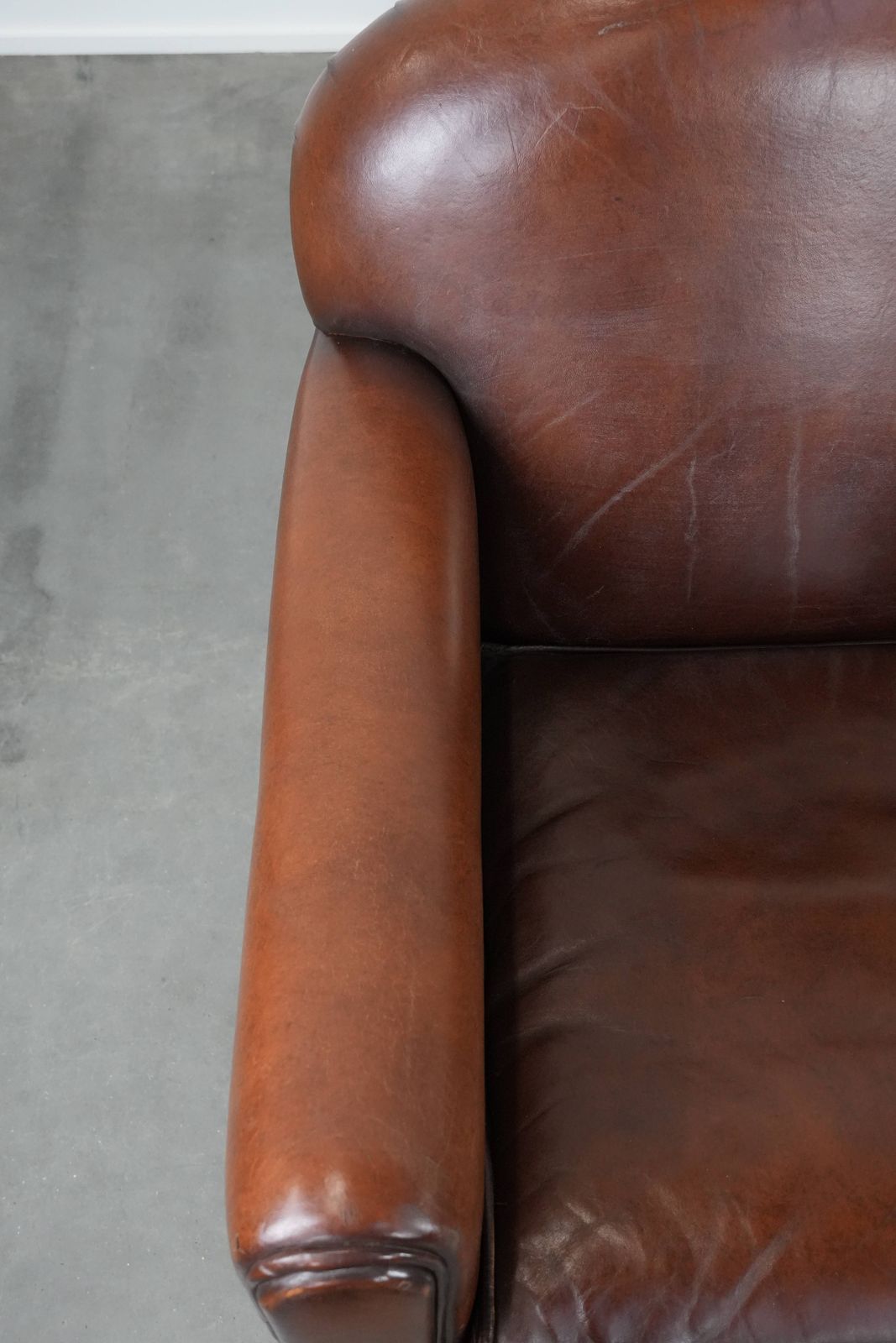 Set Of 2 Beautifully Shaped Sheep Leather Art Deco Design Armchairs With Timeless And Warm Colors photo buy