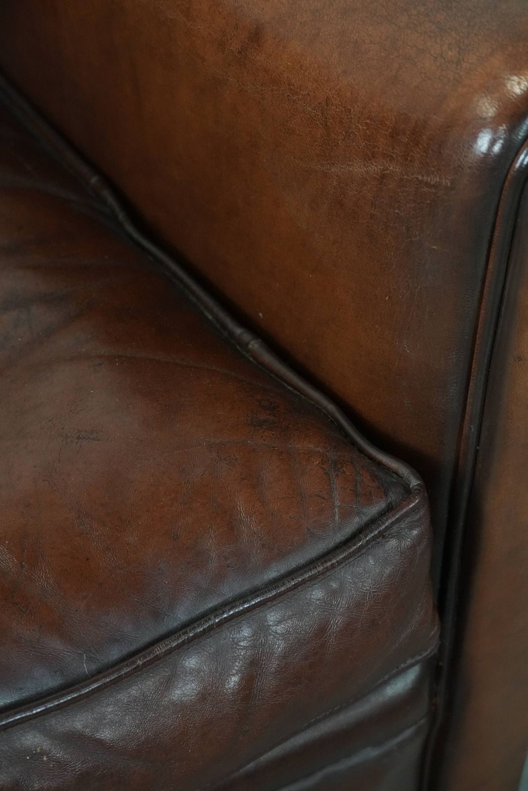 photo vinterior Armchair Made Of Beautifully Shaped Sheep Leather In Art Deco Design With Timeless And Warm Colors