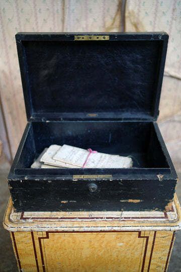 420.0 An Early 20thc Commission Of Control “Lunatic Asylums” Document Box By Mansted Of Dublin C.1913 20 photo